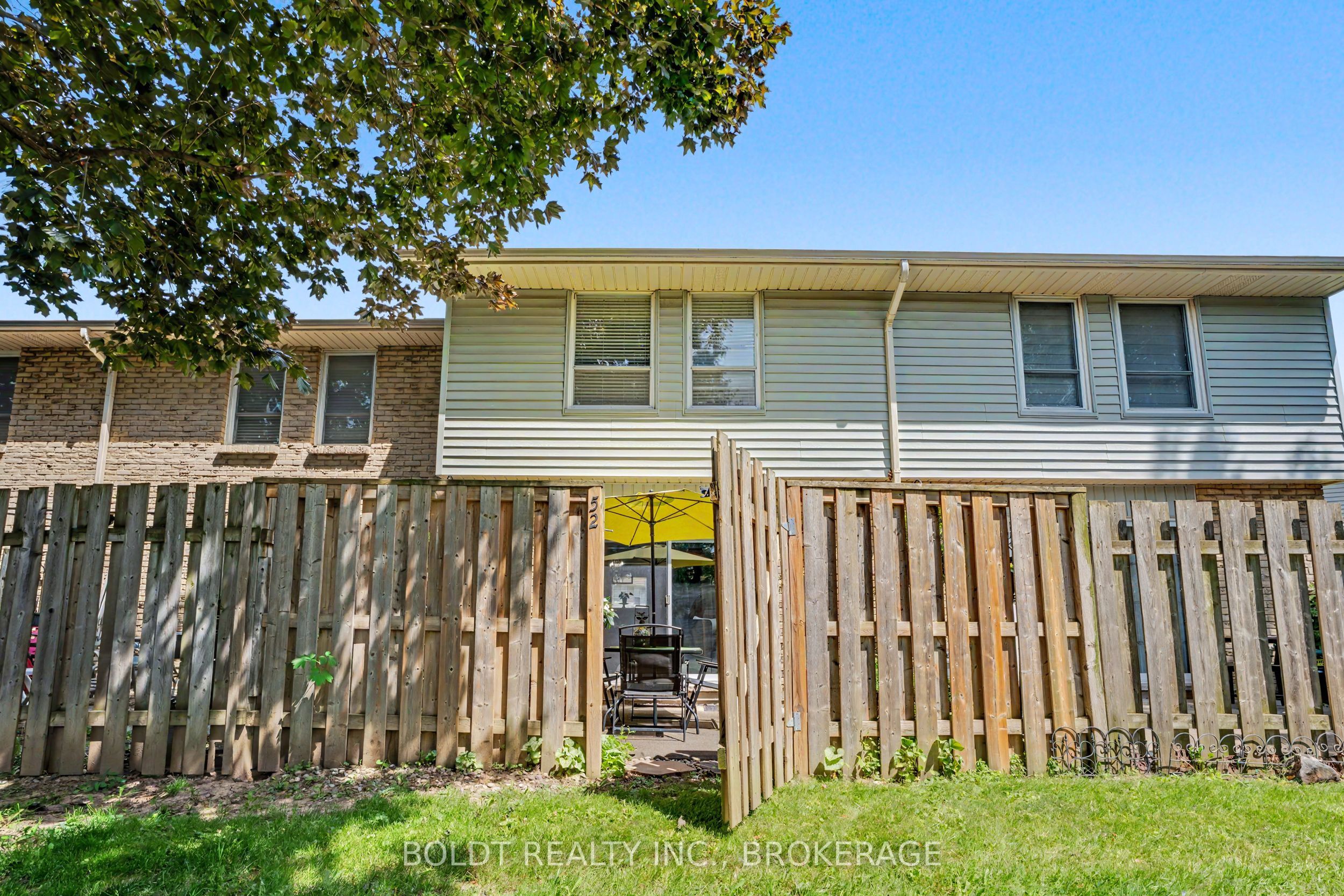 242 Lakeport Road 52, St. Catharines, ON L2N 6V2