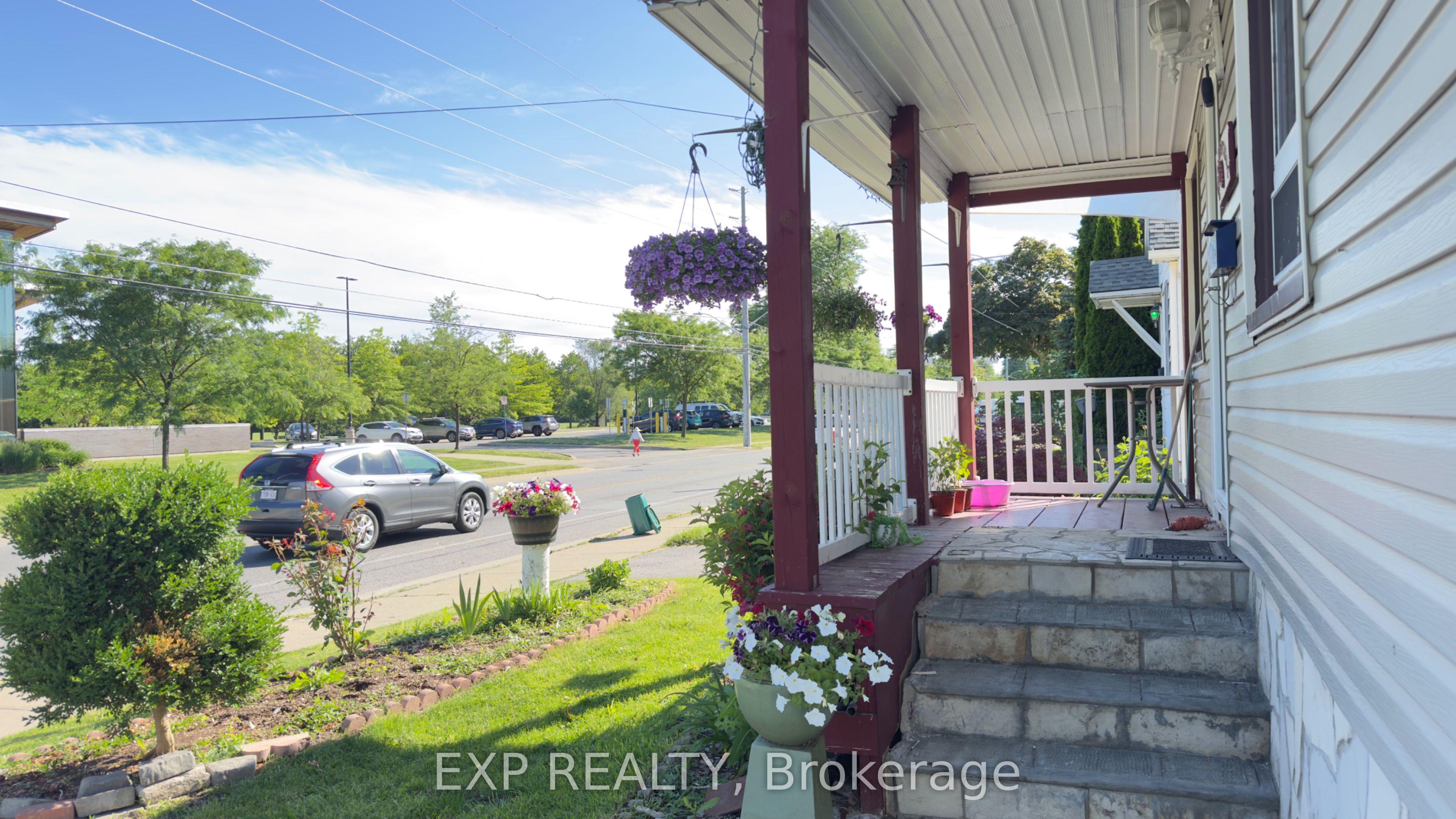428 Carlton Street, St. Catharines, ON L2M 4W8