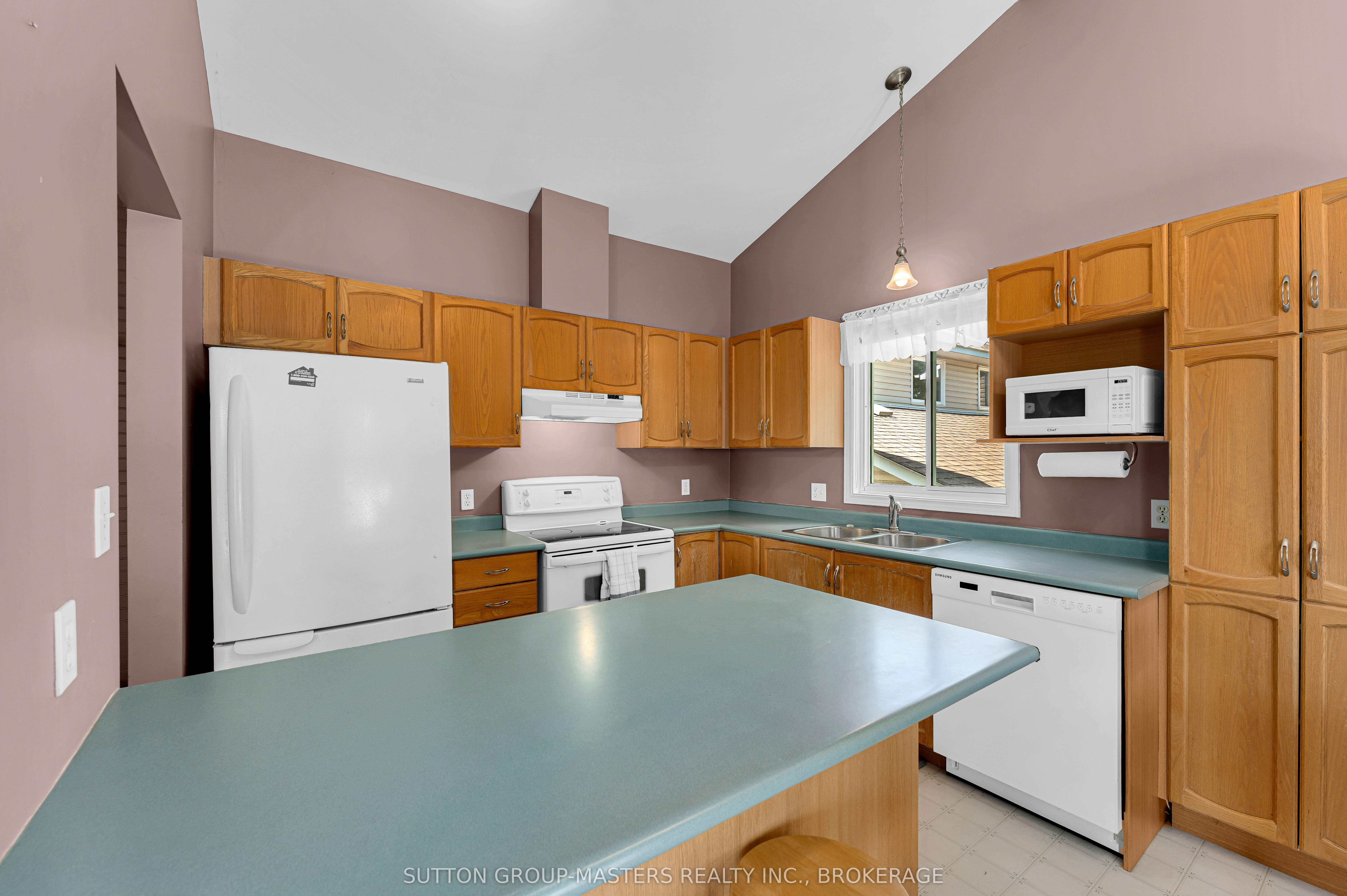 457 Fieldstone Drive, Kingston, ON K7K 7E4