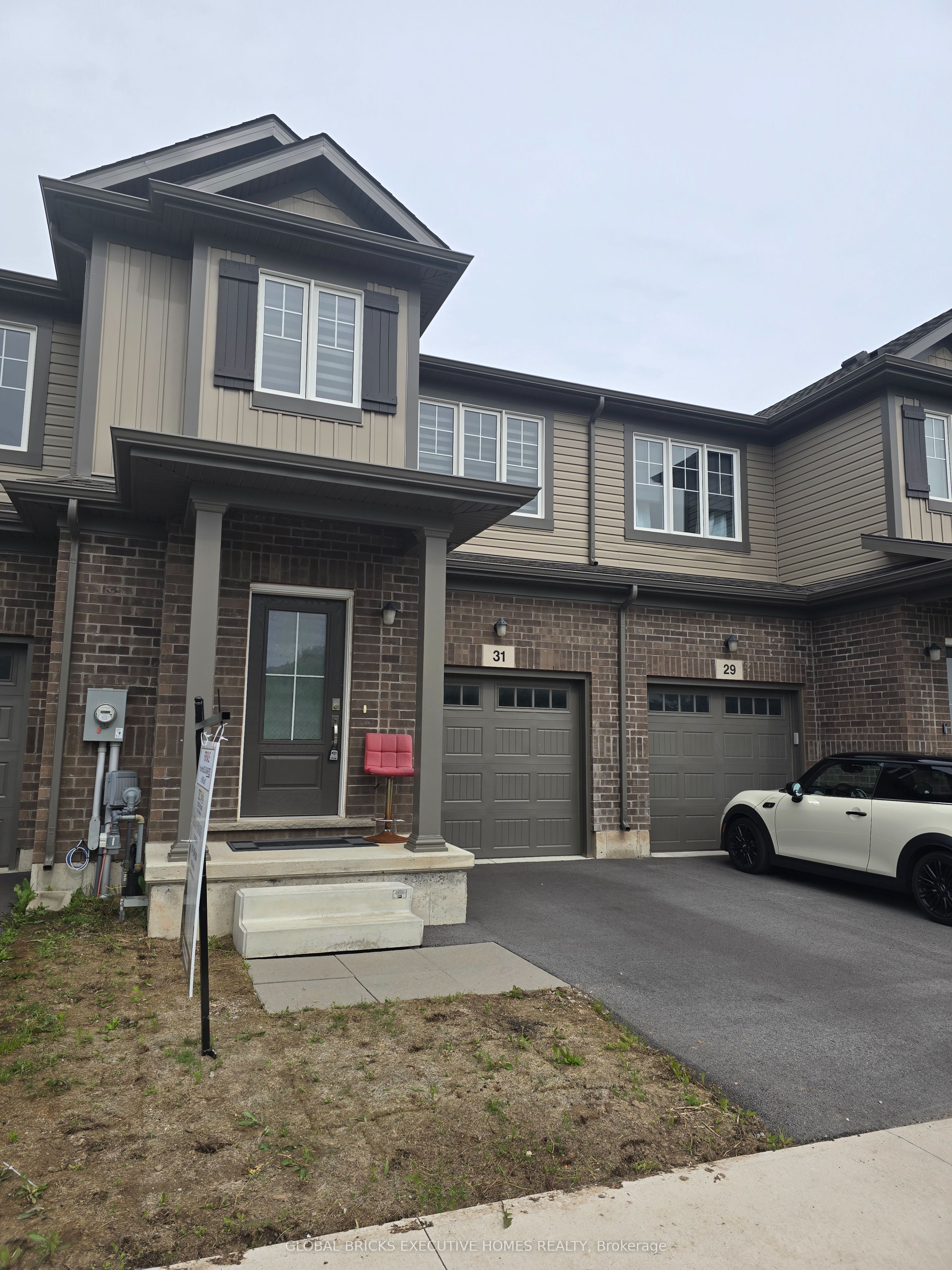 31 Saffron Way, Pelham, ON L3B 5N5