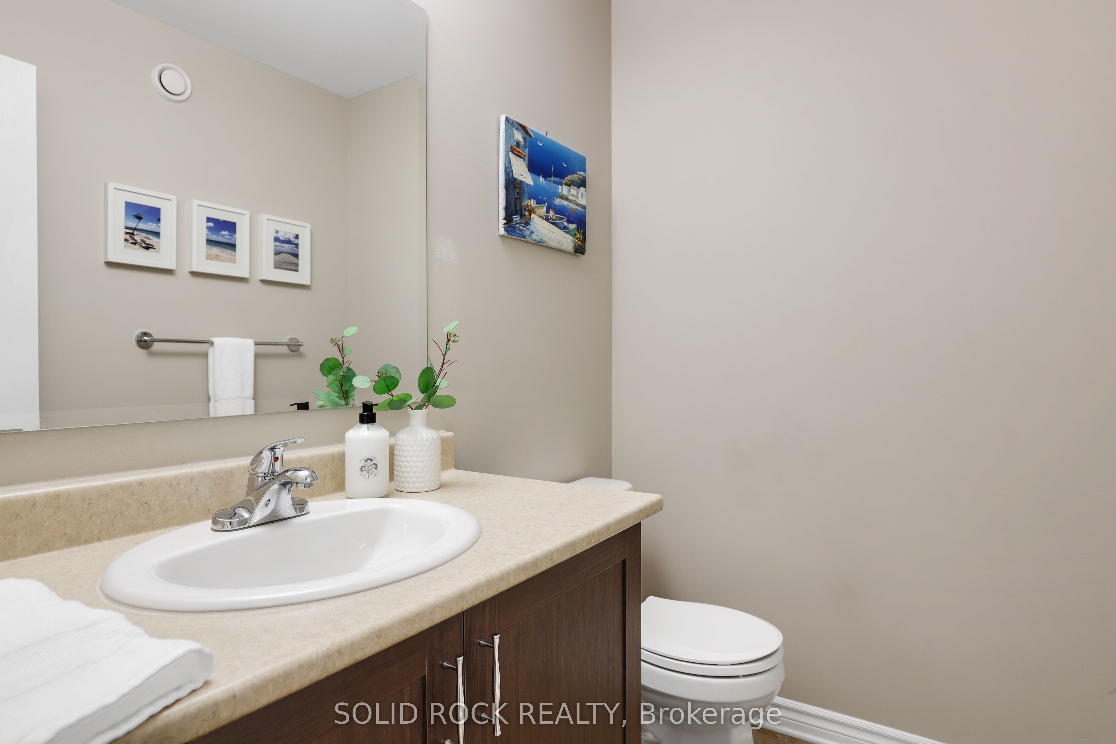 703 Mashkig Avenue, Orleans - Cumberland and Area, ON K4A 0Y7