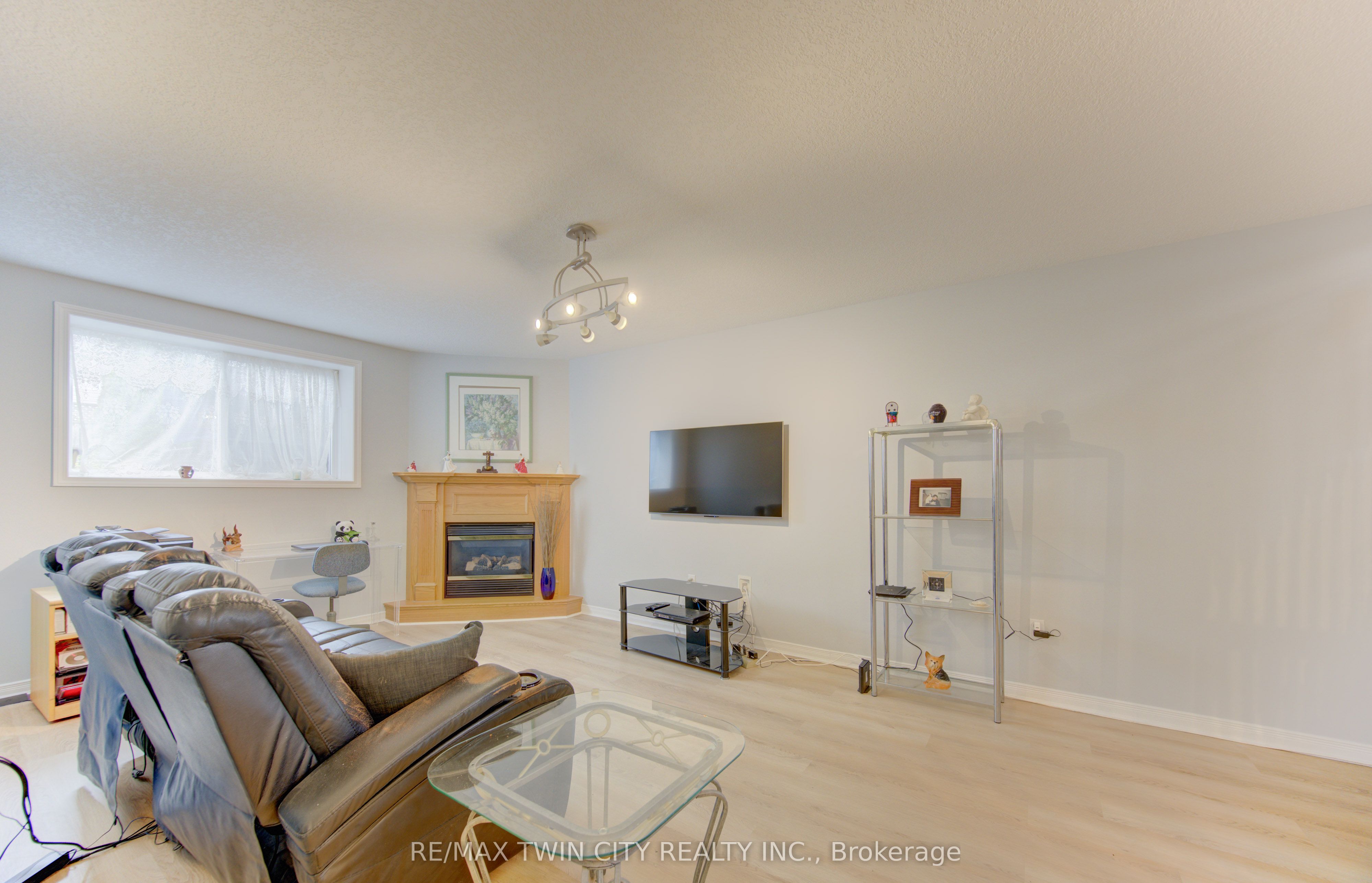 460 Langlaw Drive, Cambridge, ON N1P 1H5
