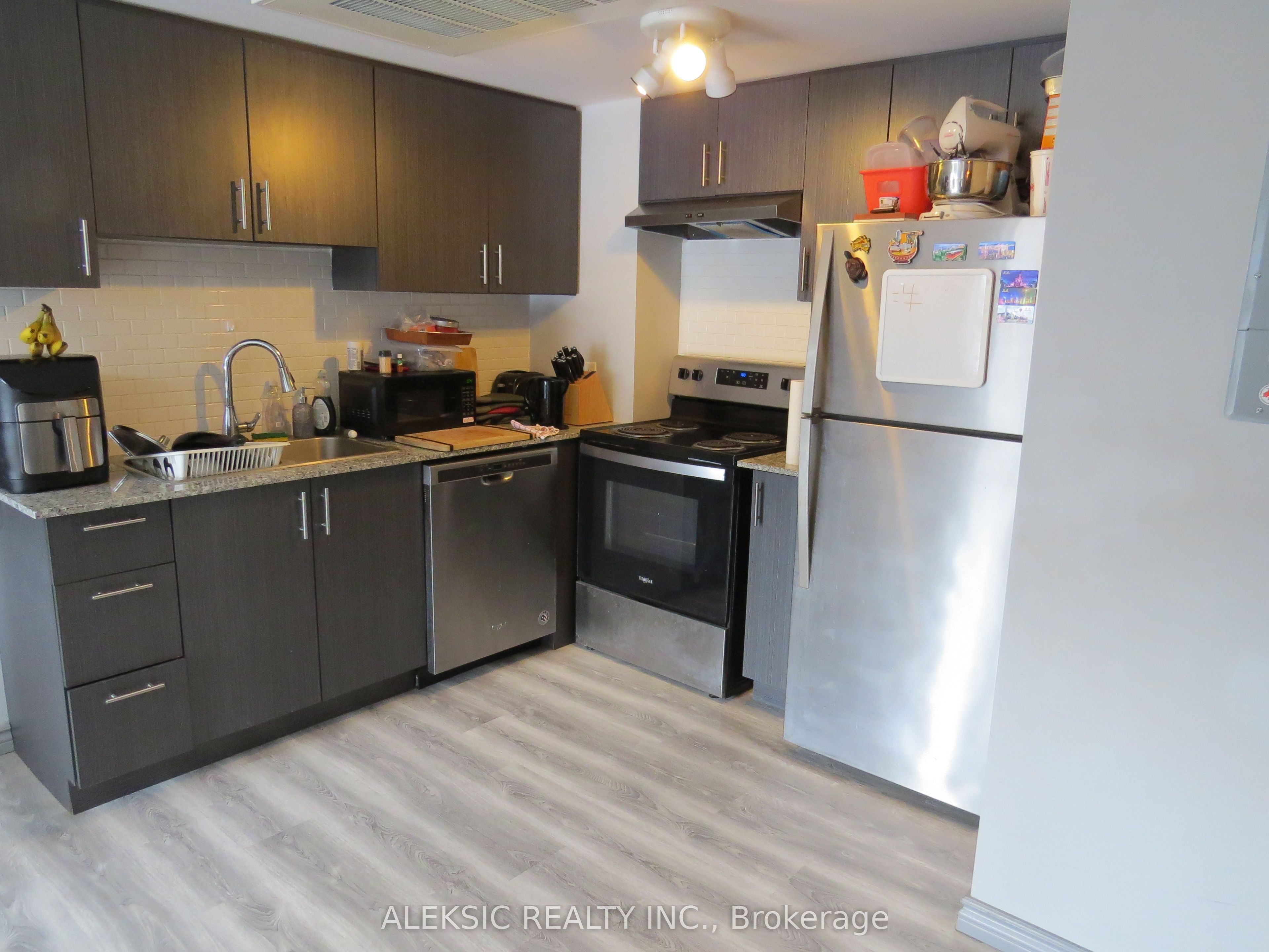 275 Larch Street H404, Waterloo, ON N2L 3R2