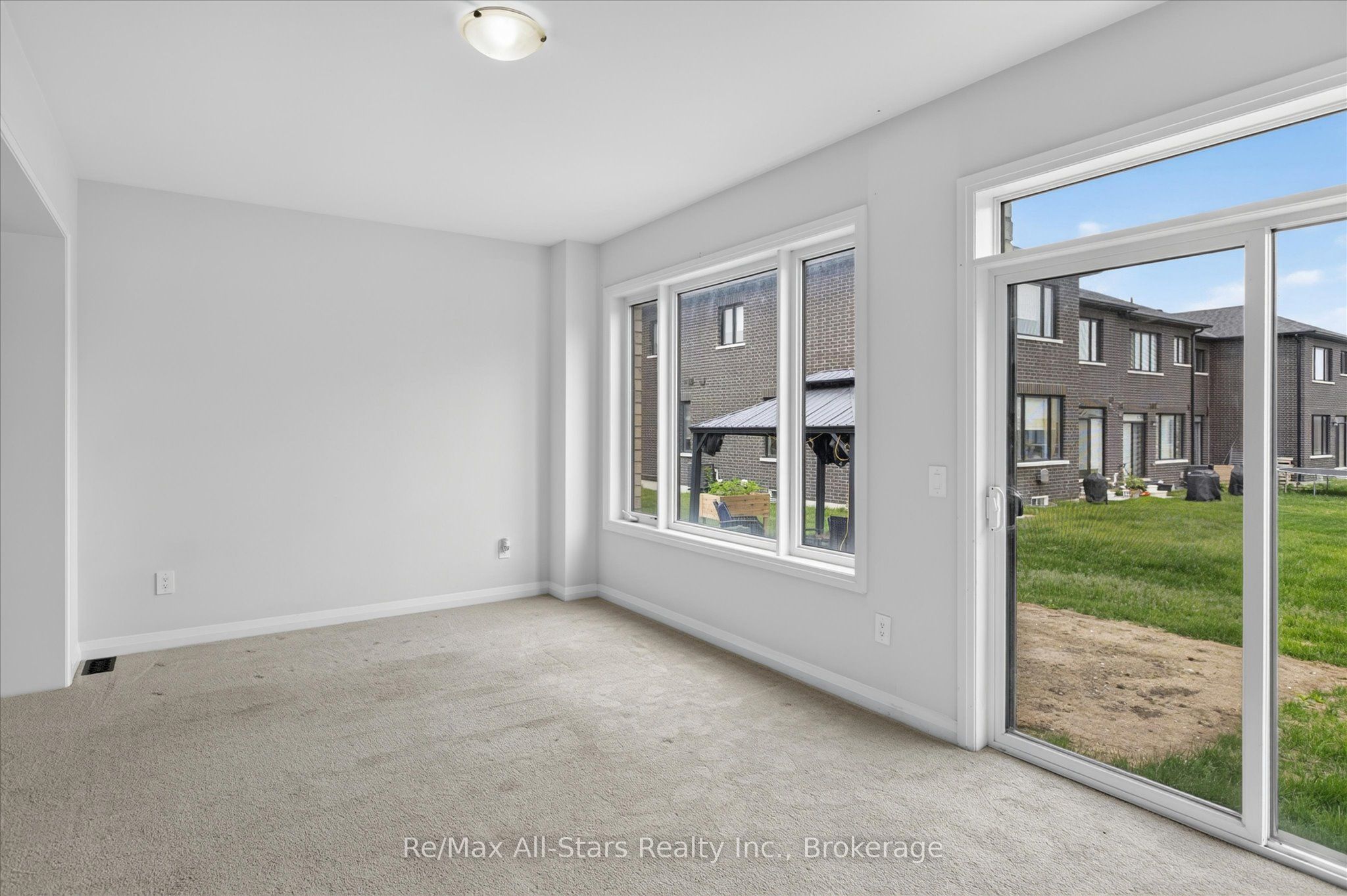 62 Corley Street, Kawartha Lakes, ON K9V 6C2