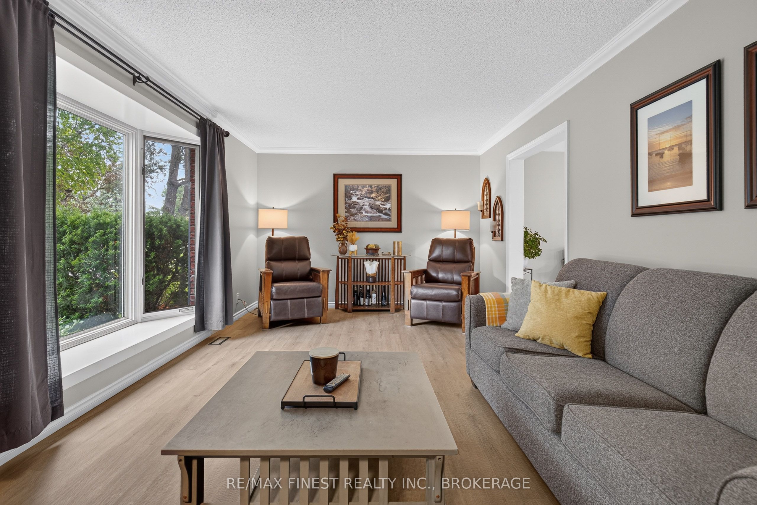 35 Keller Drive, Belleville, ON K8P 4B3