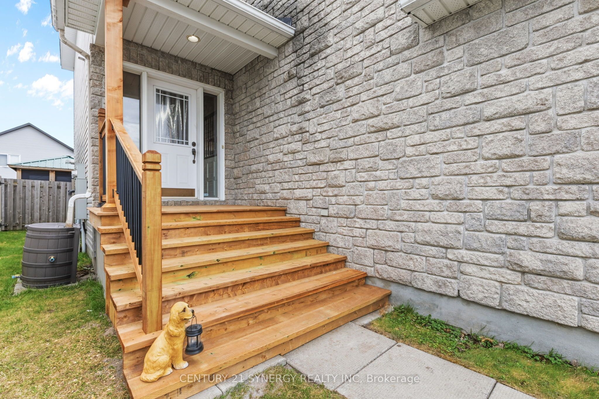 207 Stiver Street, Russell, ON K4R 1G9