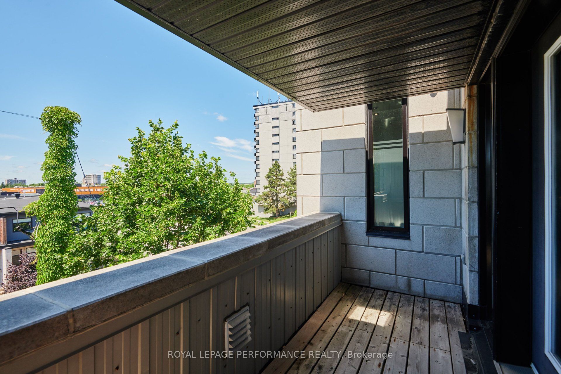 805 Kingsmere Avenue, McKellar Heights - Glabar Park and Area, ON K2A 3J8