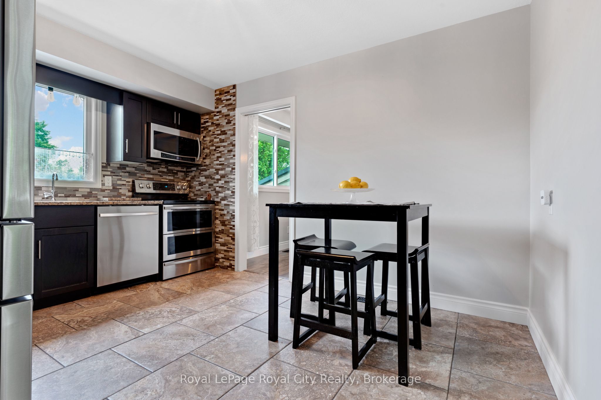 51 Elginfield Drive, Guelph, ON N1E 4E5