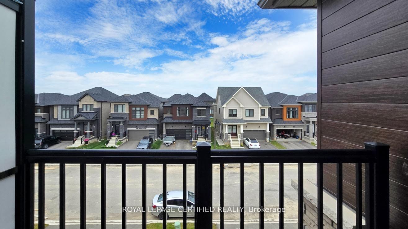 65 Holder Drive, Brantford, ON N3T 0W8