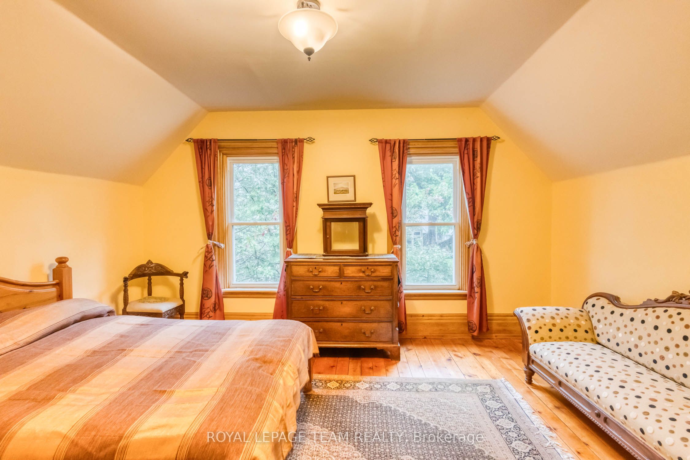 38 Cameron Street, Mississippi Mills, ON K0A 1A0