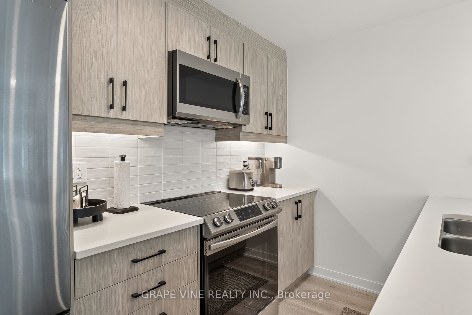 369 Olivenite Private, Barrhaven, ON K2J 7J5