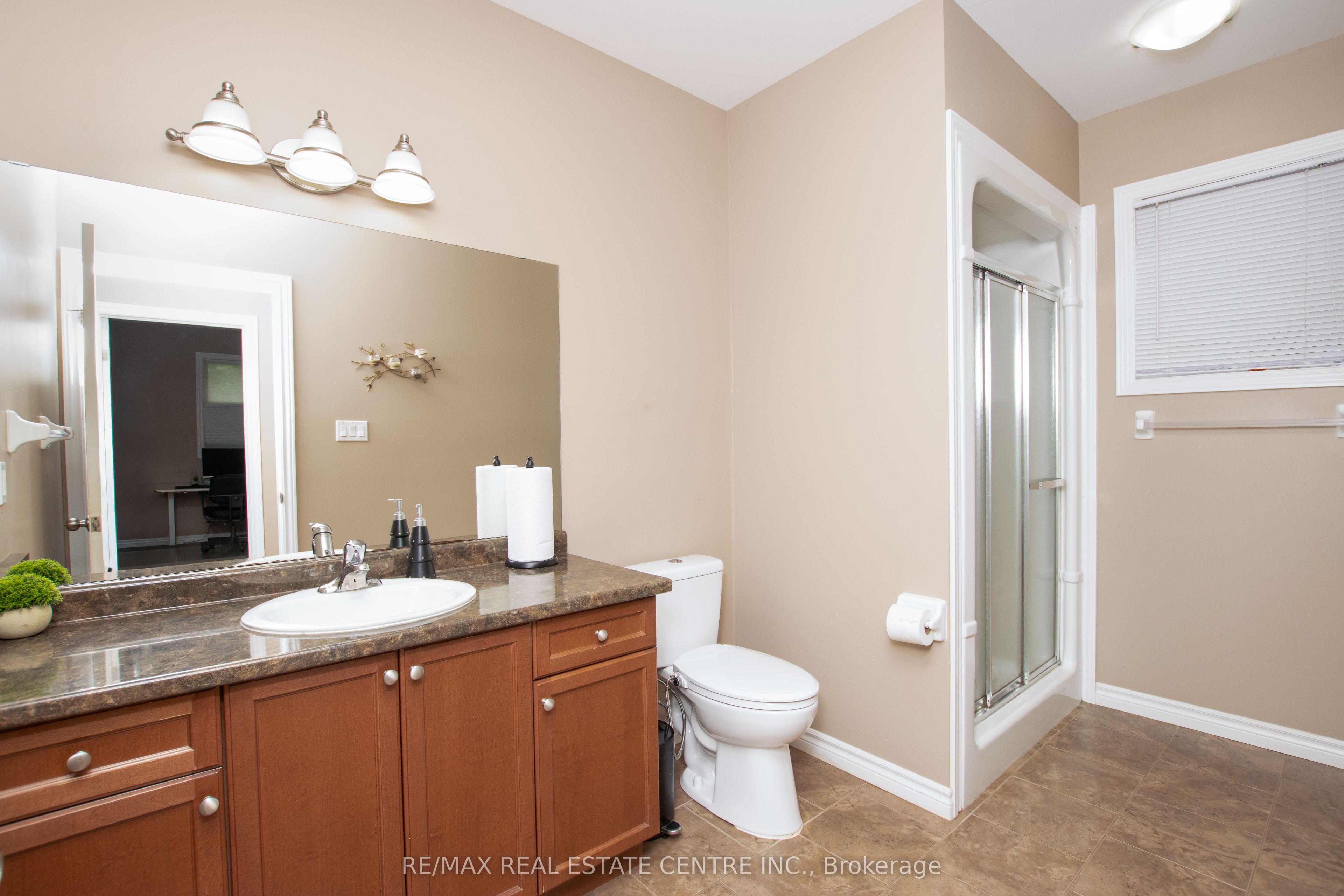 2878 Devon Road, London South, ON N6E 0A4