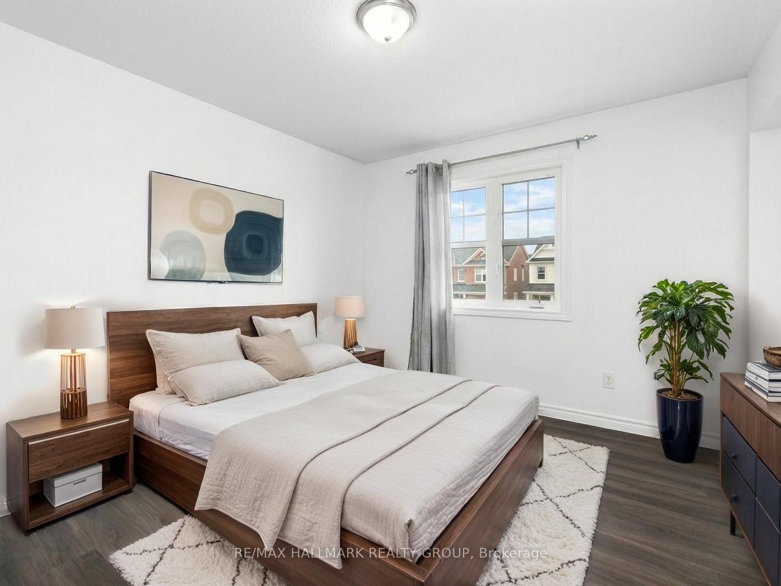 529 Dundonald Drive, Barrhaven, ON K2J 5X1