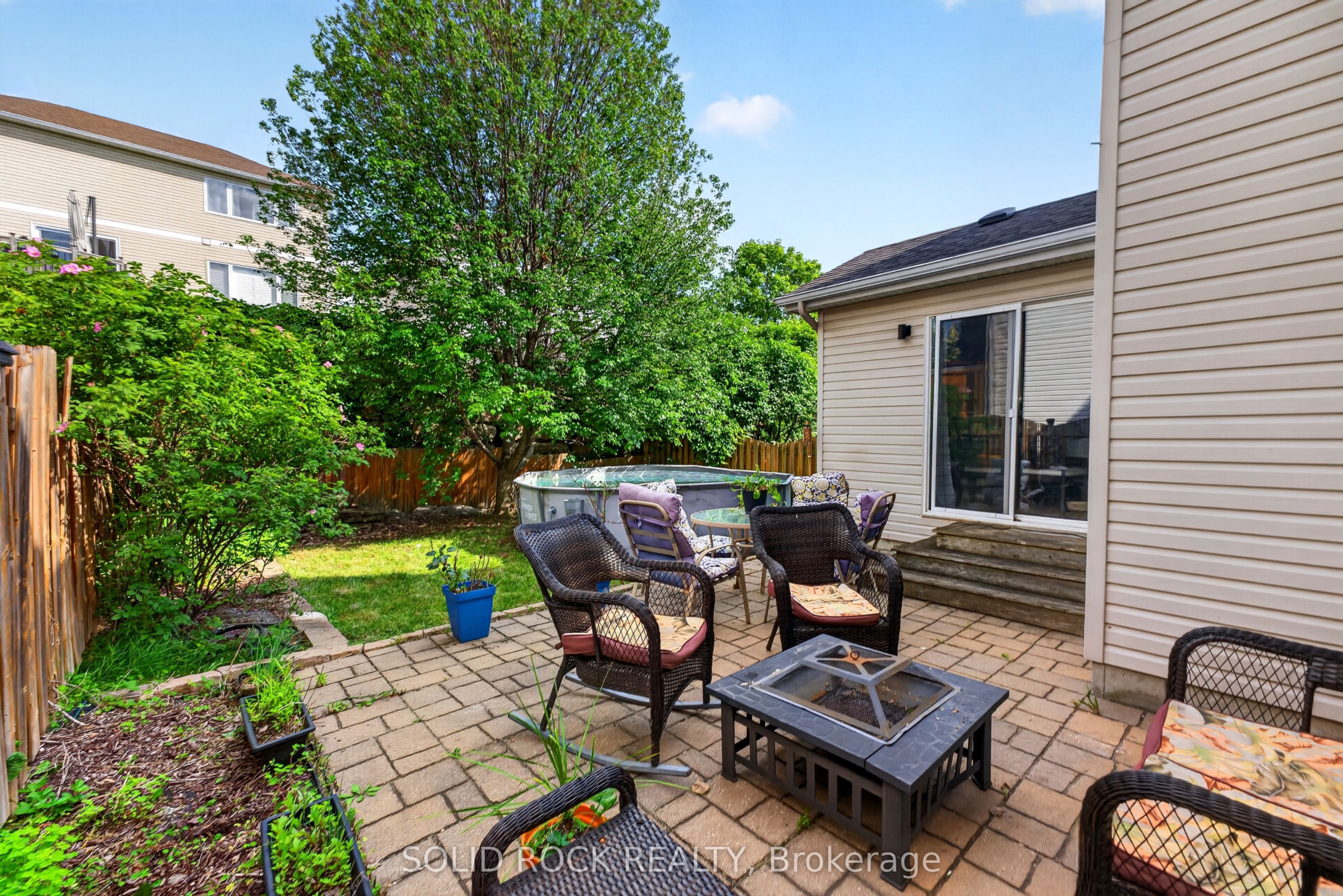 191 Yoho Drive, Kanata, ON K2M 2N2