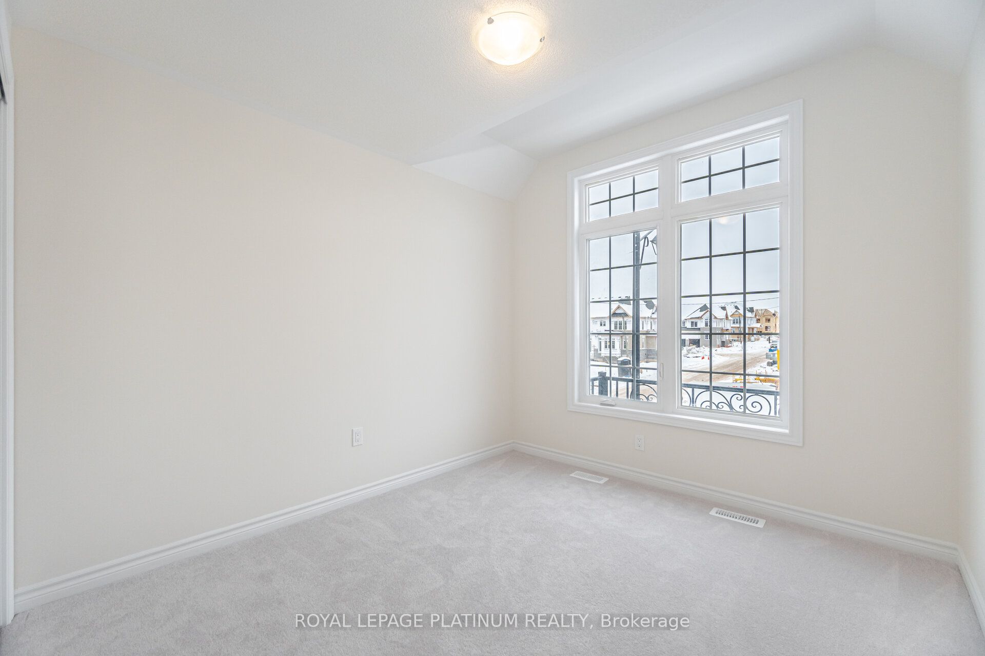 109 Molozzi Street, Erin, ON N0B 1T0