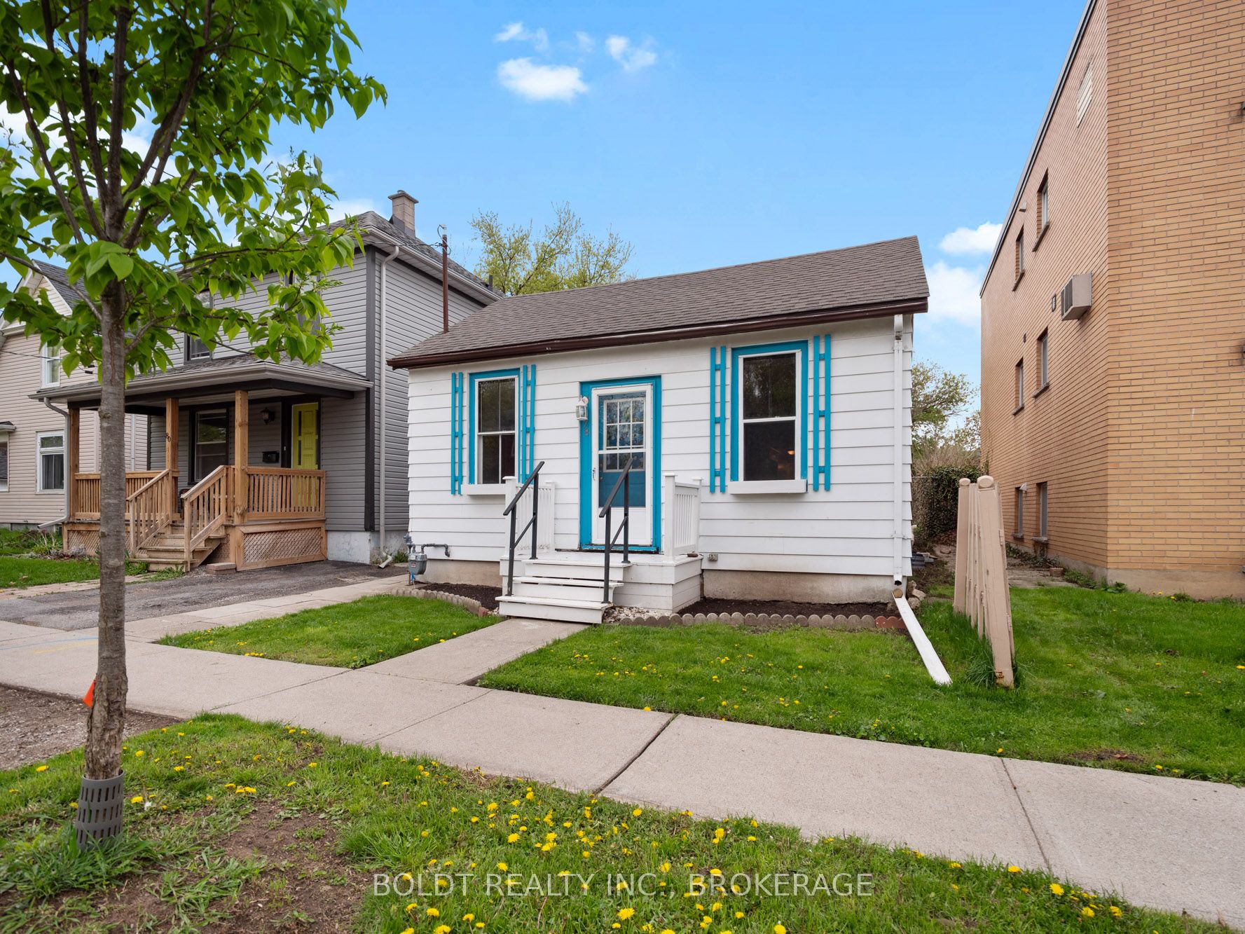 78 Maple Street, St. Catharines, ON L2R 2B2