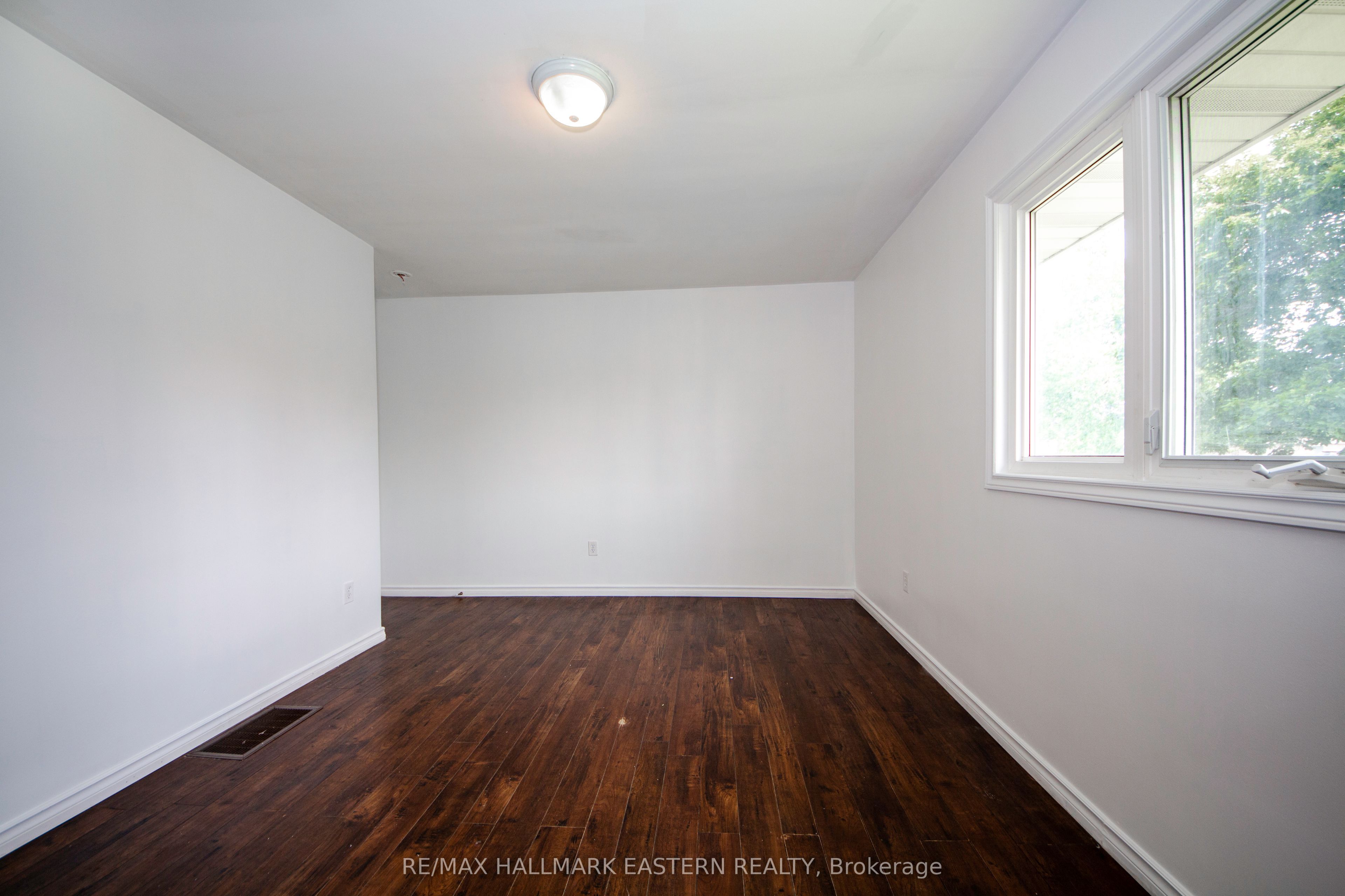 658 Cedarvale Crescent, Selwyn, ON K0L 1T0
