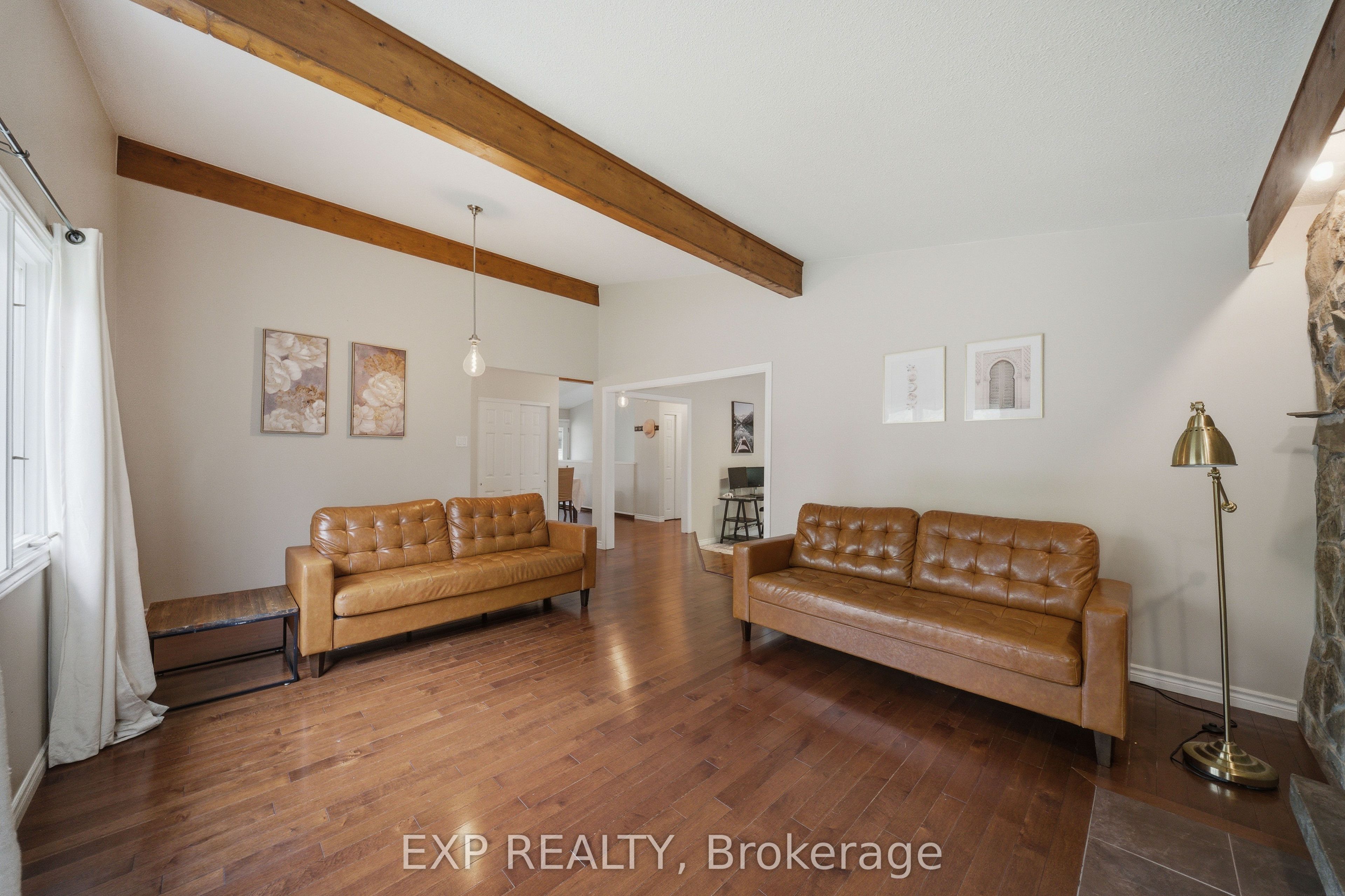 136 Resthaven Avenue, Constance Bay - Dunrobin - Kilmaurs - Woodlawn, ON K0A 3M0