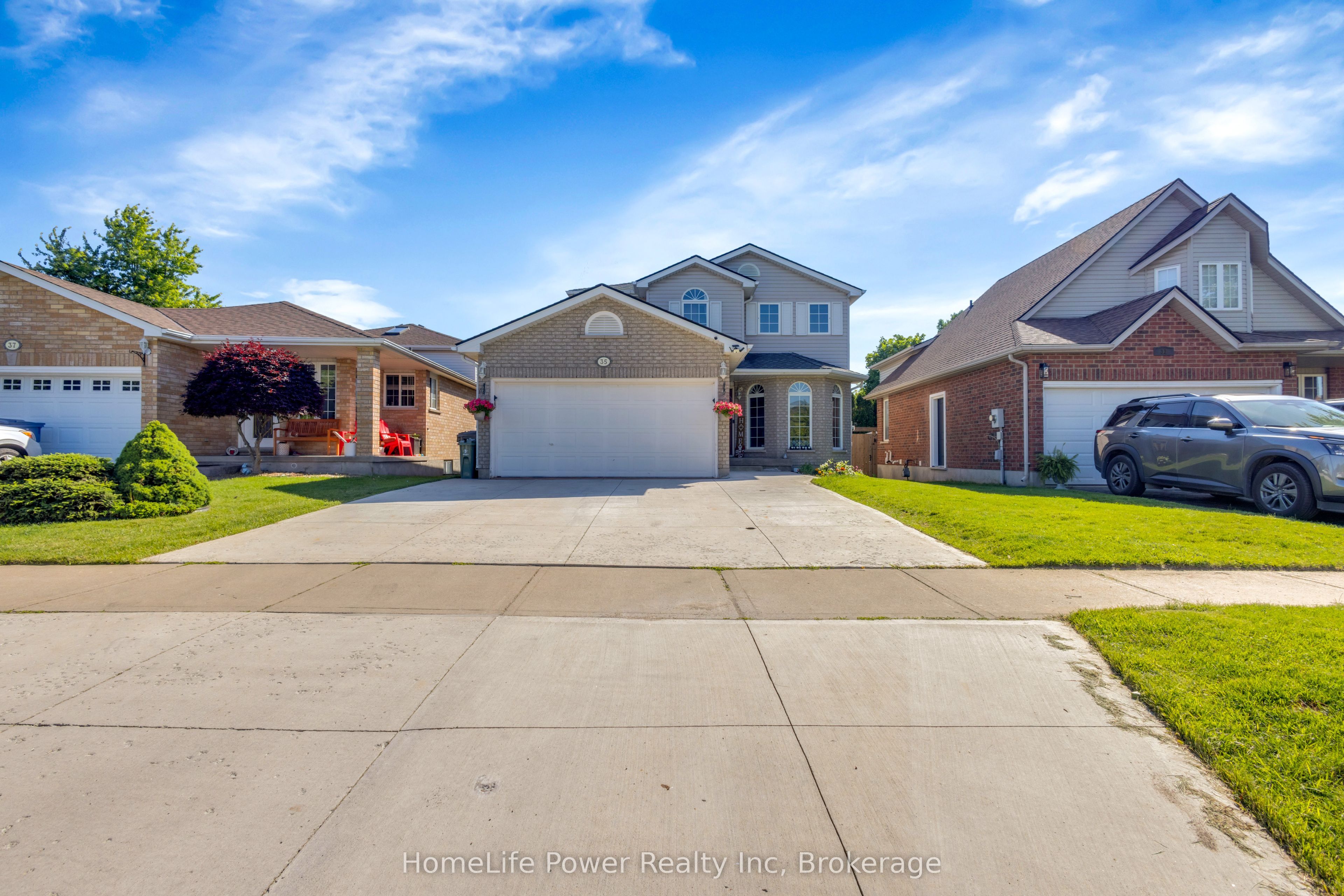 35 Borland Drive, Guelph, ON N1G 5B5