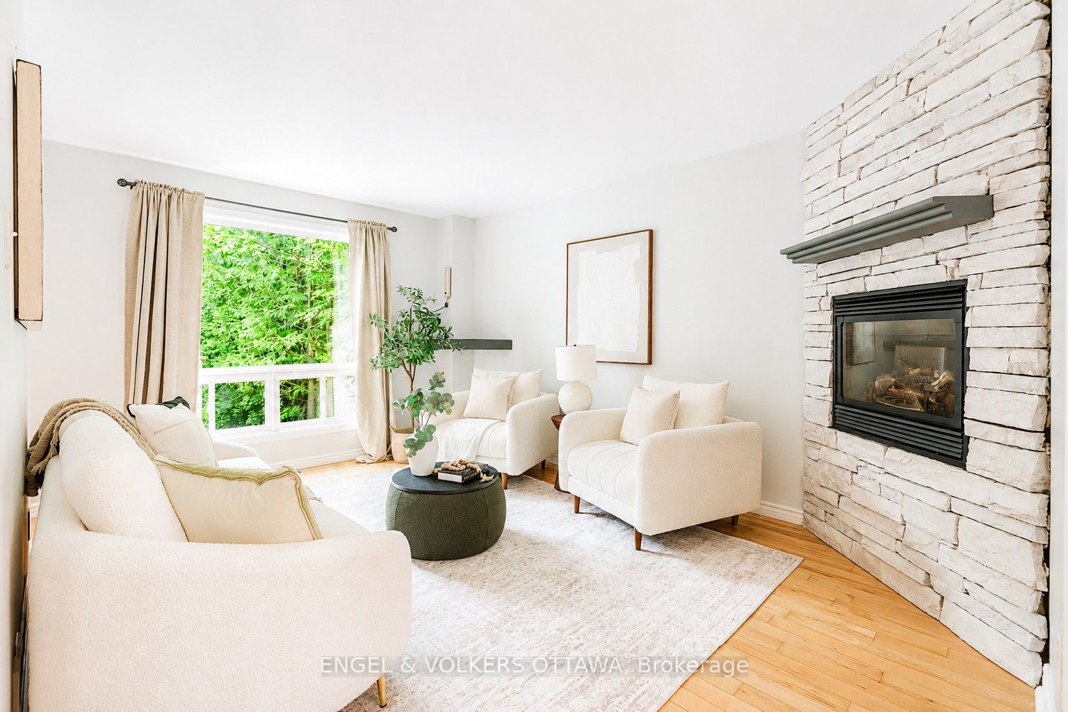 77 Whalings Circle, Stittsville - Munster - Richmond, ON K2S 1S4