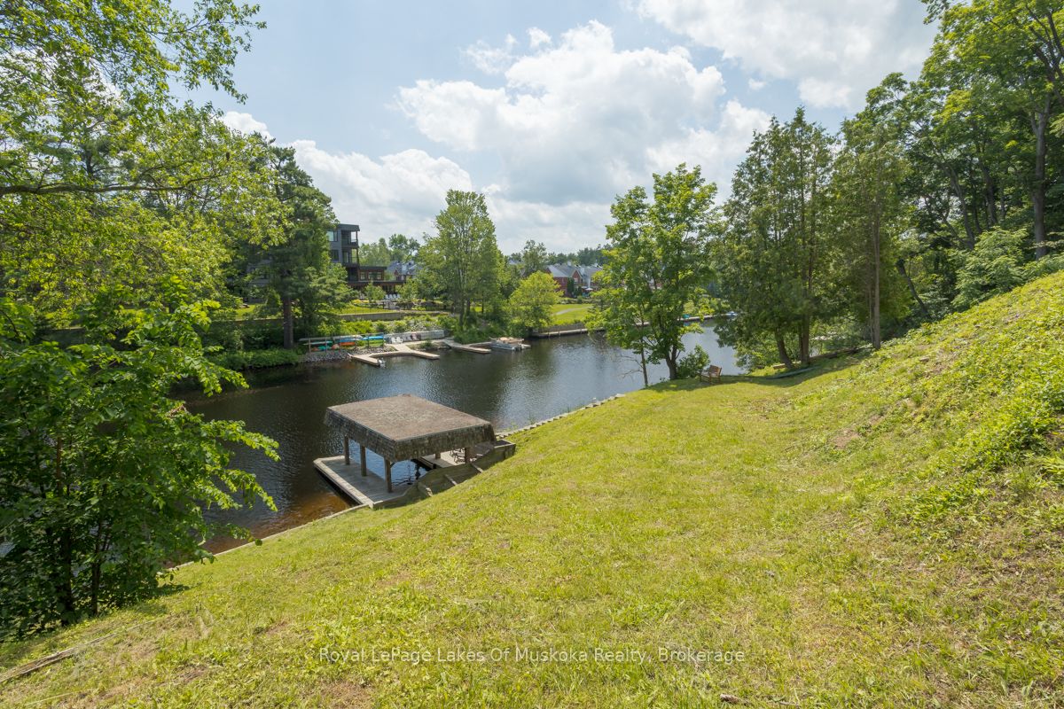 110 Dill Street, Bracebridge, ON P1L 1E5