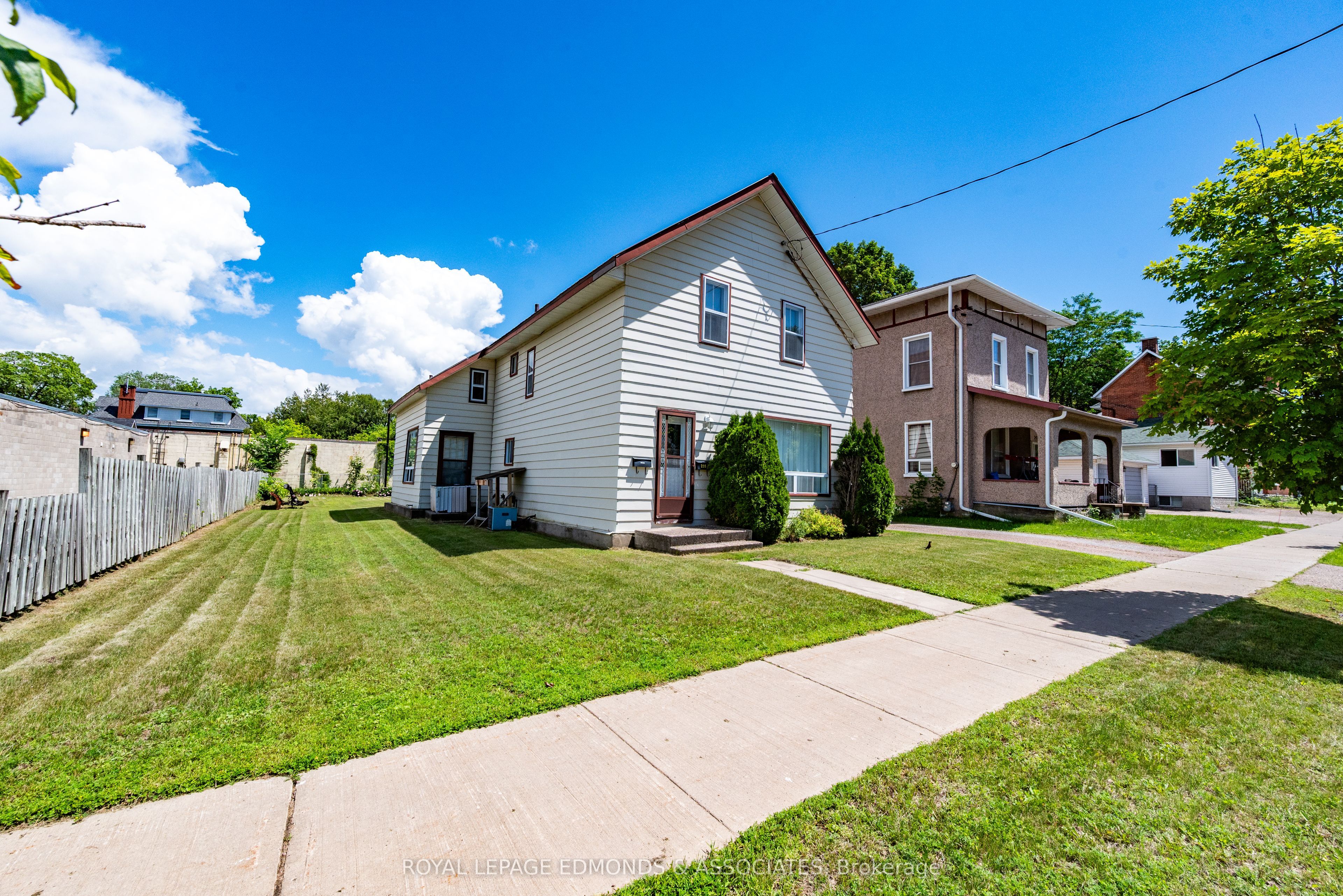 235 Munro Street, Pembroke, ON K8A 4S5