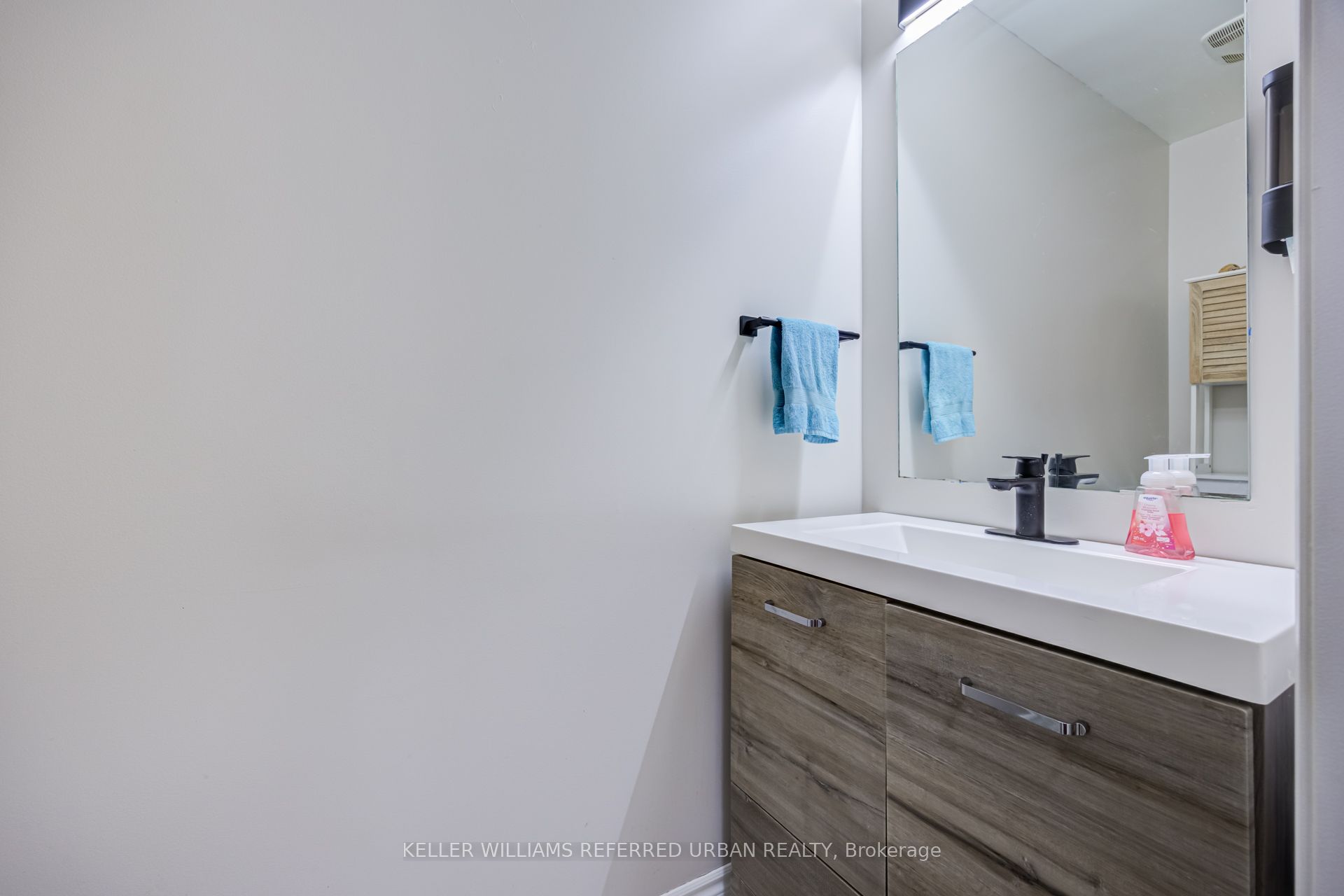 141 Whitwell Way, Hamilton, ON L0R 1C0