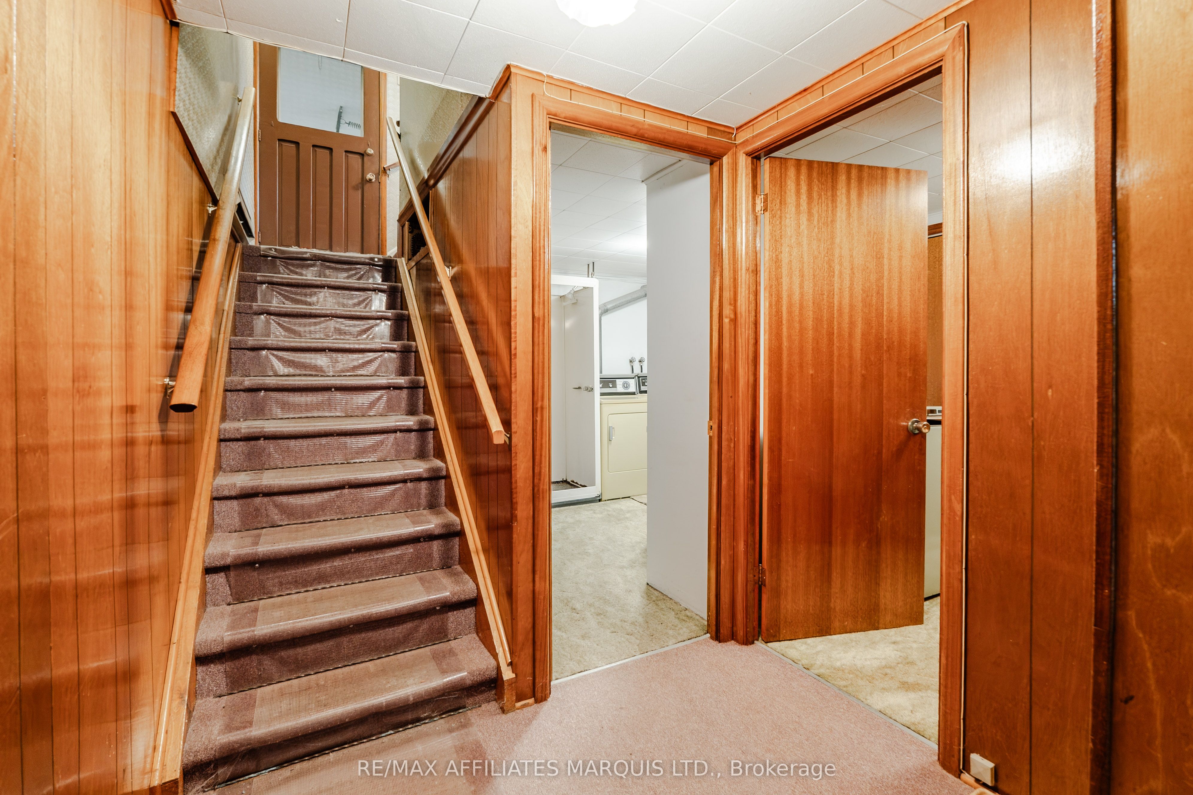 1208 Third Street E, Cornwall, ON K6H 2G2