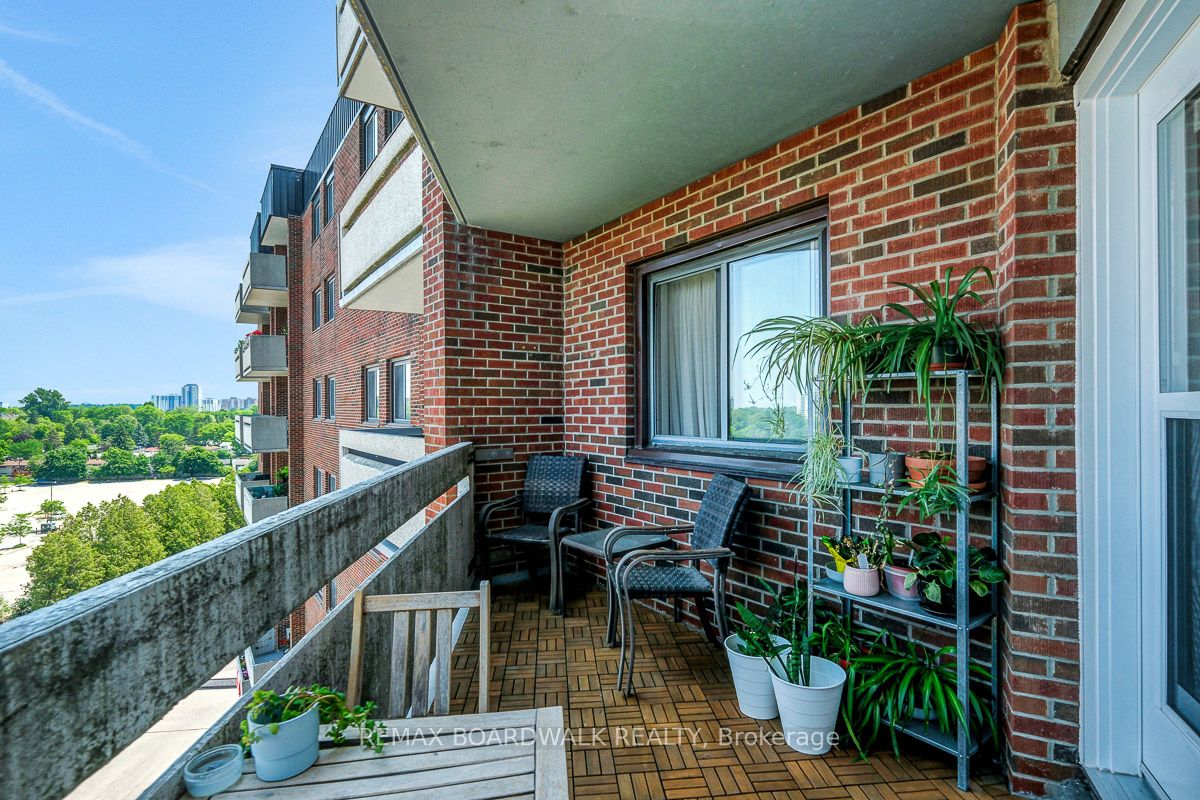 3100 Carling Avenue 908, Crystal Bay - Rocky Point - Bayshore, ON K2B 6J6