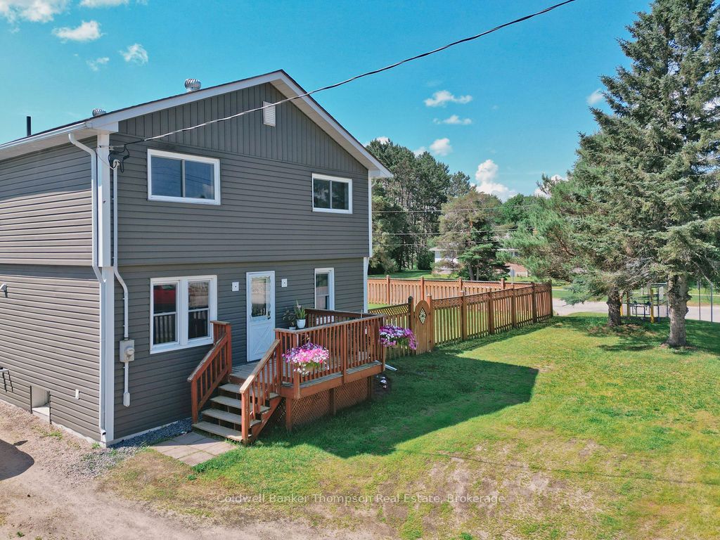 115 Ottawa Avenue, South River, ON P0A 1X0