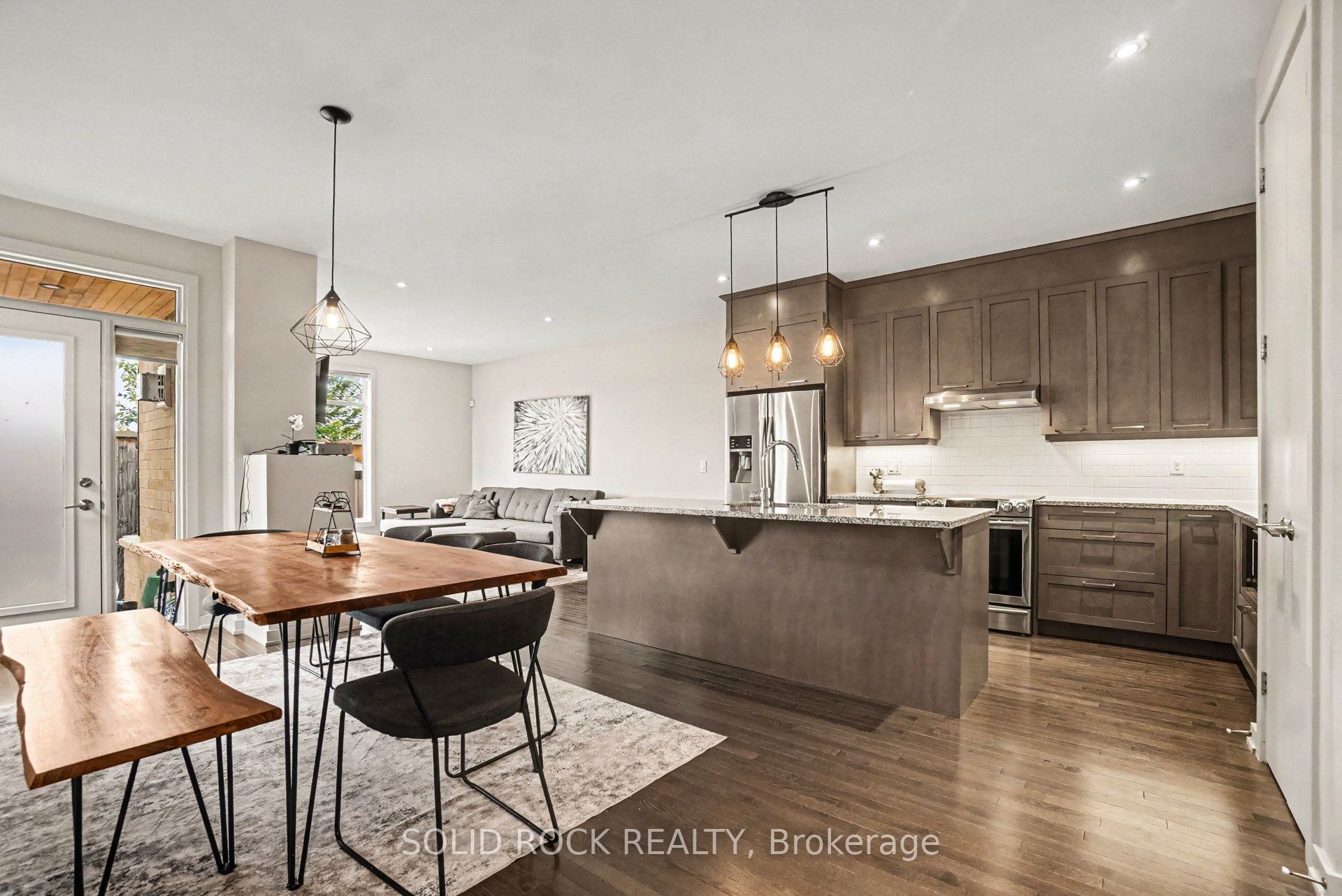114 Larimar Circle, Blossom Park - Airport and Area, ON K1X 0B7