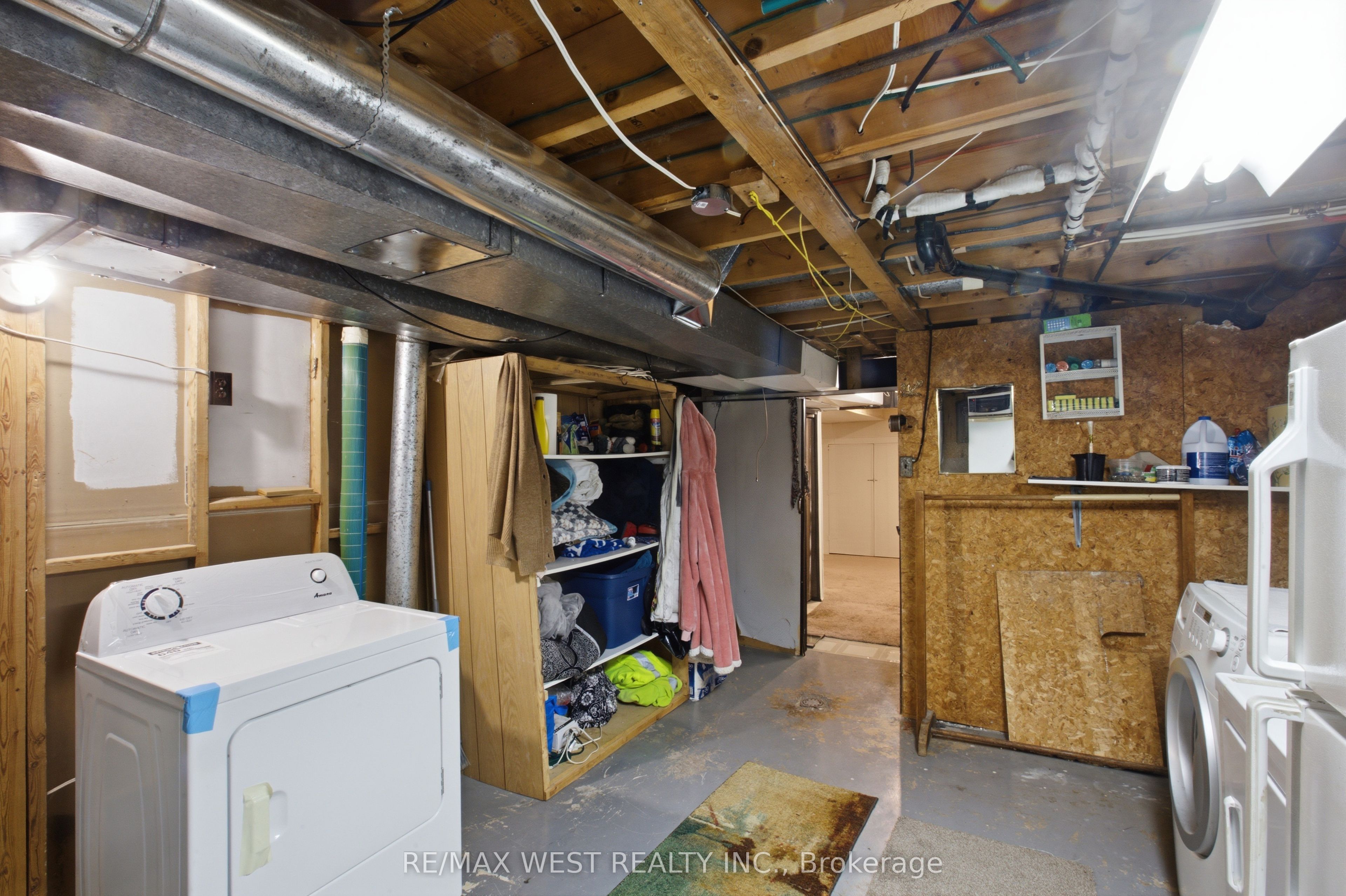 453 Leonard Avenue, Welland, ON L3C 3A2