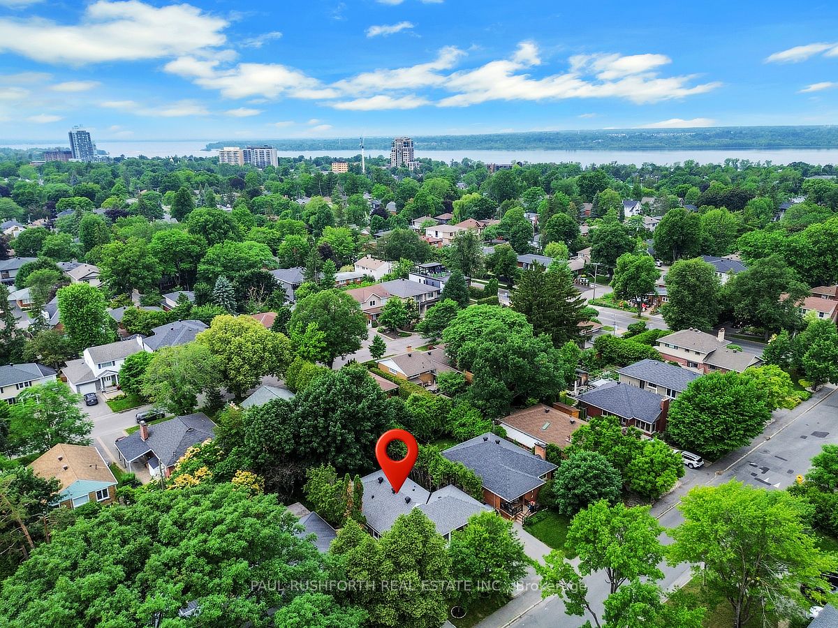 668 Fraser Avenue, Carlingwood - Westboro and Area, ON K2A 2R8