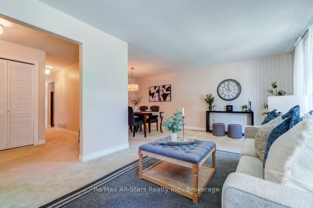 15 Edwin Street, Kawartha Lakes, ON K9V 4X9