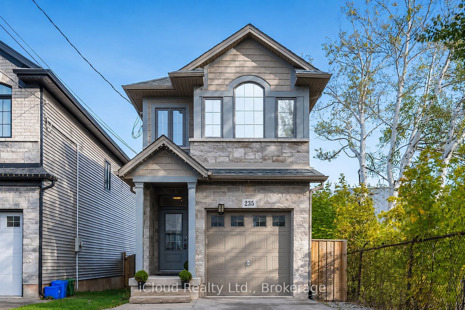 235 Mead Avenue, Hamilton, ON L8H 3V6
