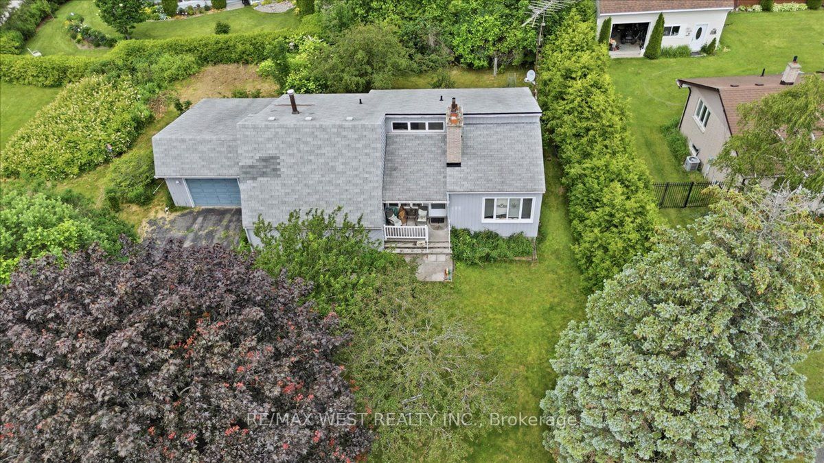 122 Harbour Street, Brighton, ON K0K 1H0
