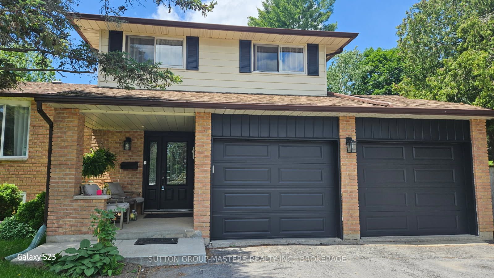 715 E Collins Bay Road, Kingston, ON K7M 5H1