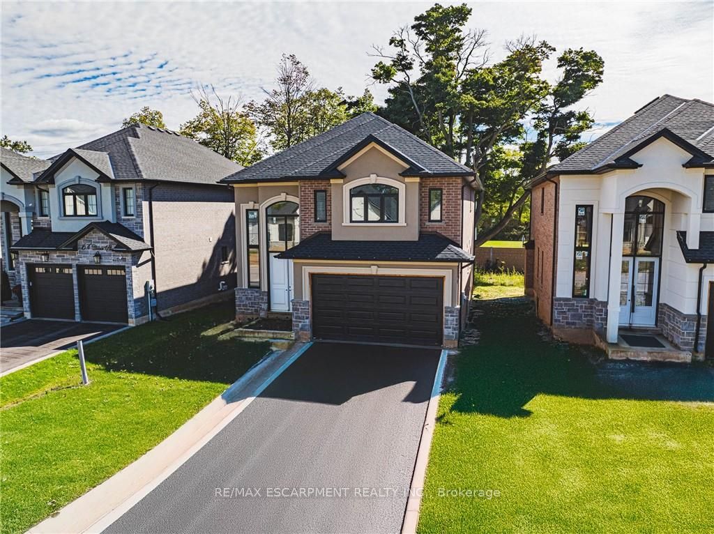44 Cesar Place, Hamilton, ON L9G 0G3