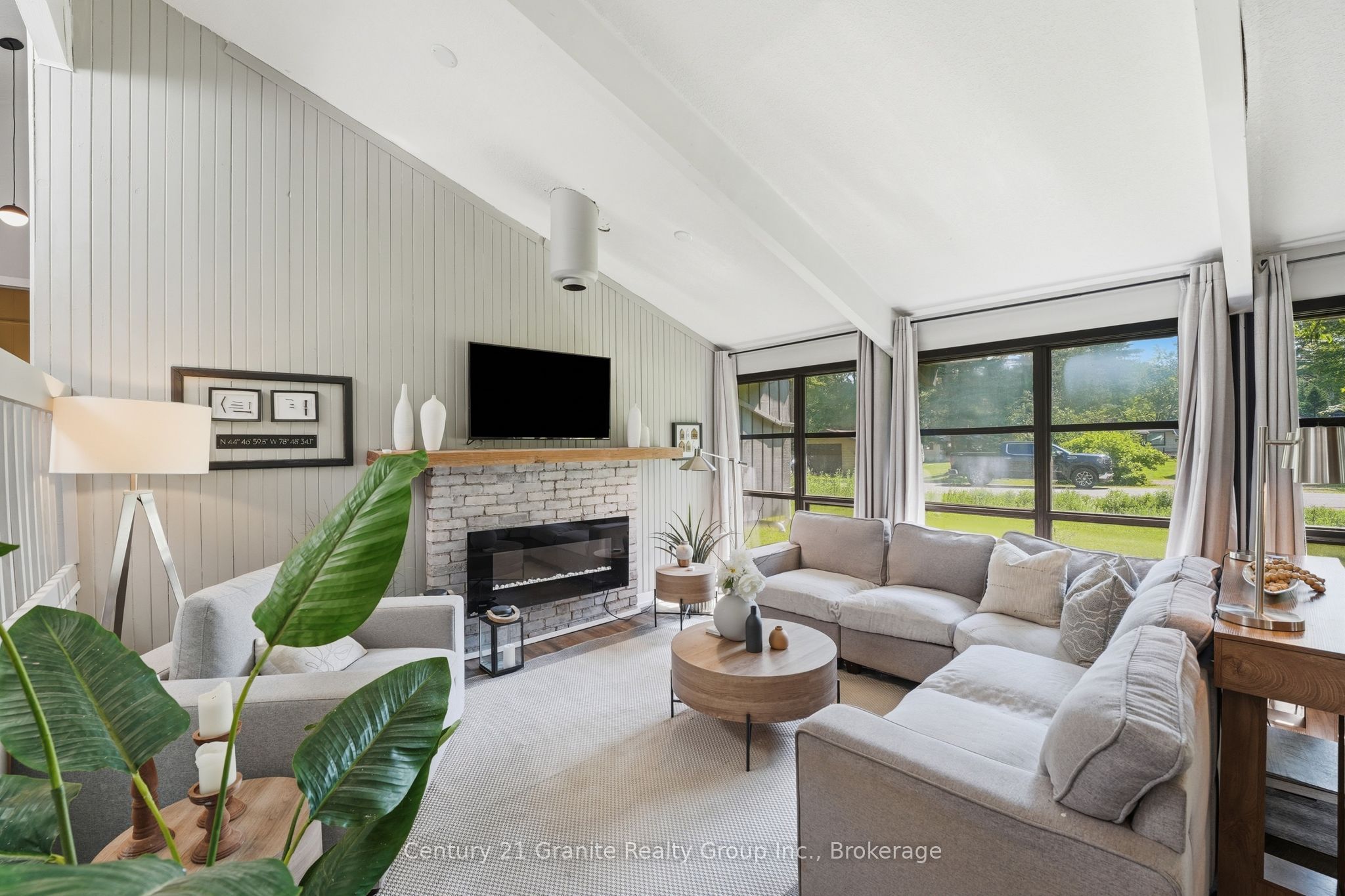 1012 Shetland Road, Minden Hills, ON K0M 2L1