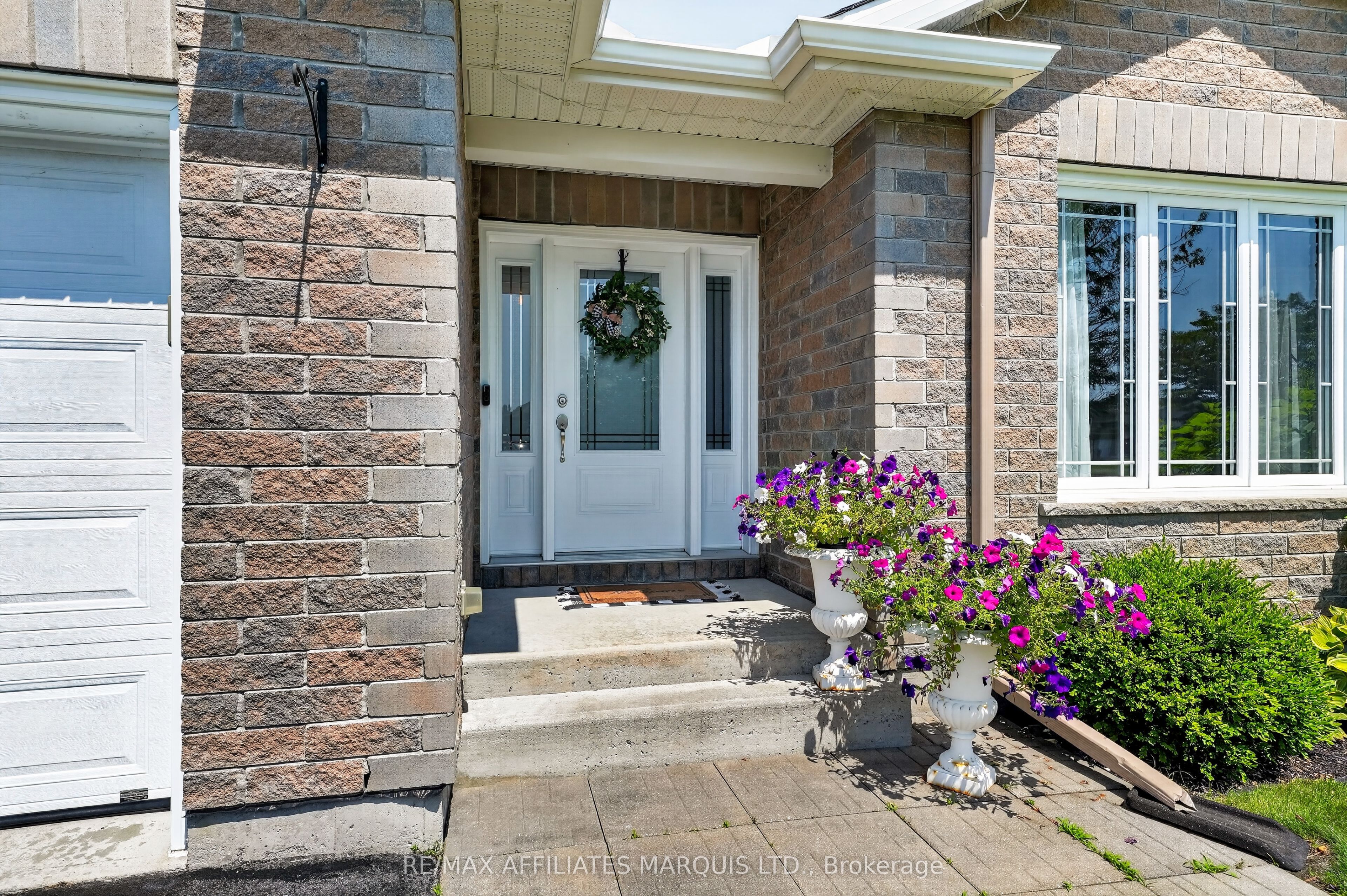 348 Glen Nora Drive, Cornwall, ON K6H 0A8
