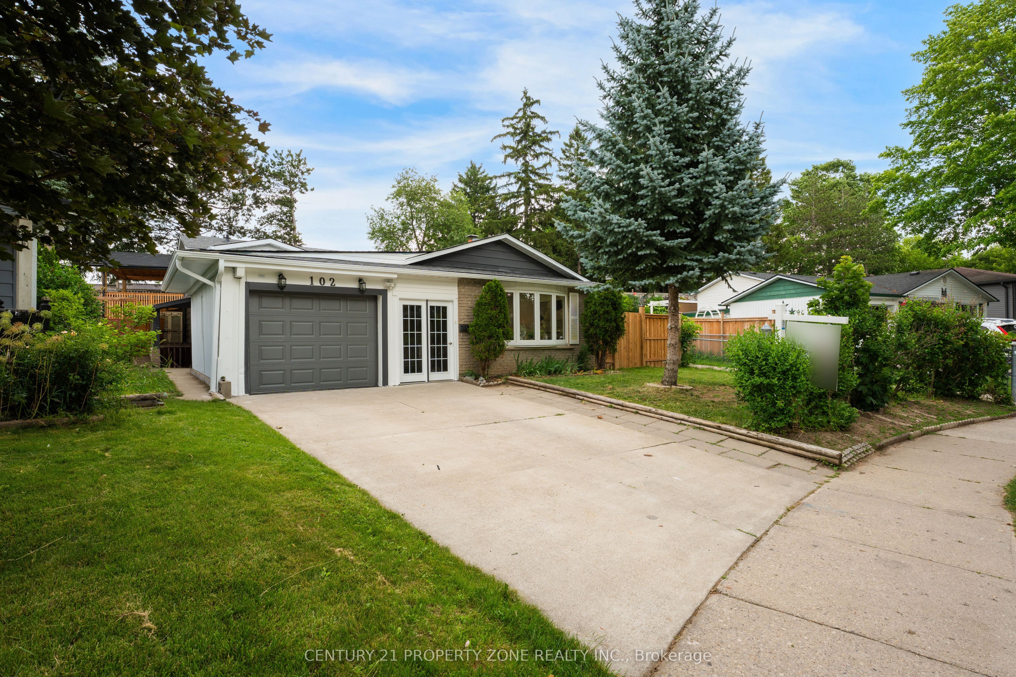 102 Hickory Heights Crescent, Kitchener, ON N2N 1H4