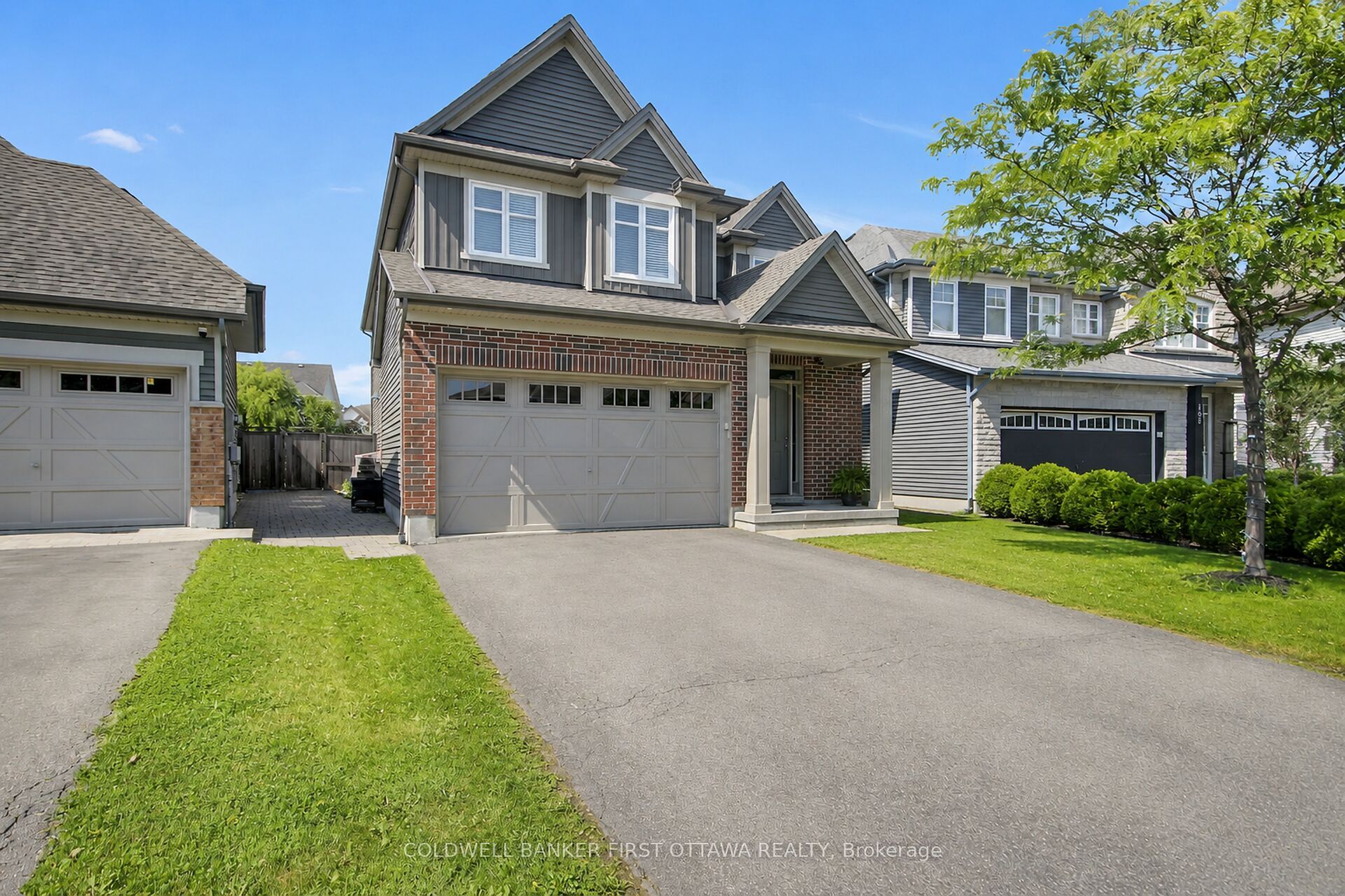 104 Gracewood Crescent, Blossom Park - Airport and Area, ON K1T 0J5