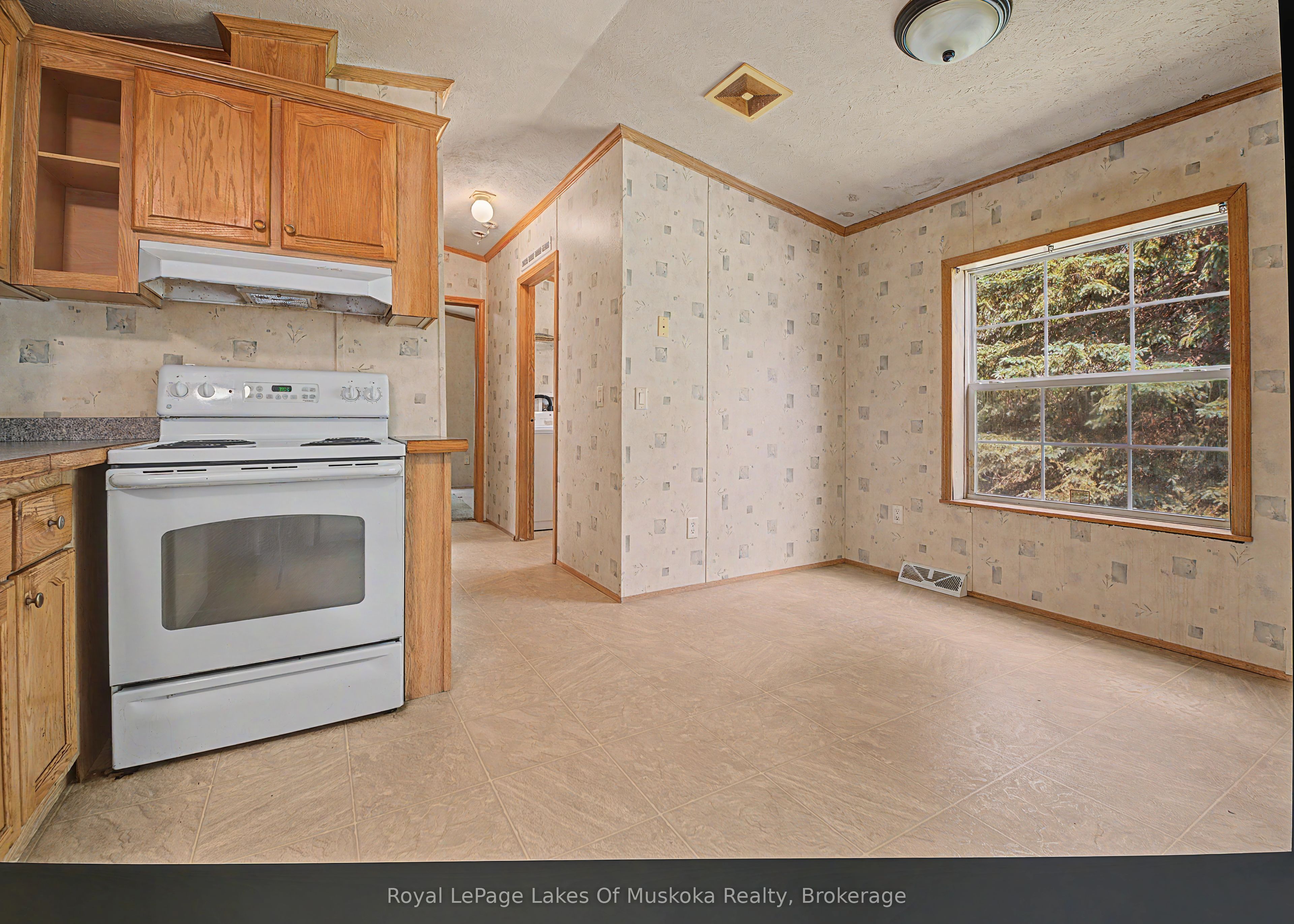 726 592 Highway, Perry, ON P0A 1J0