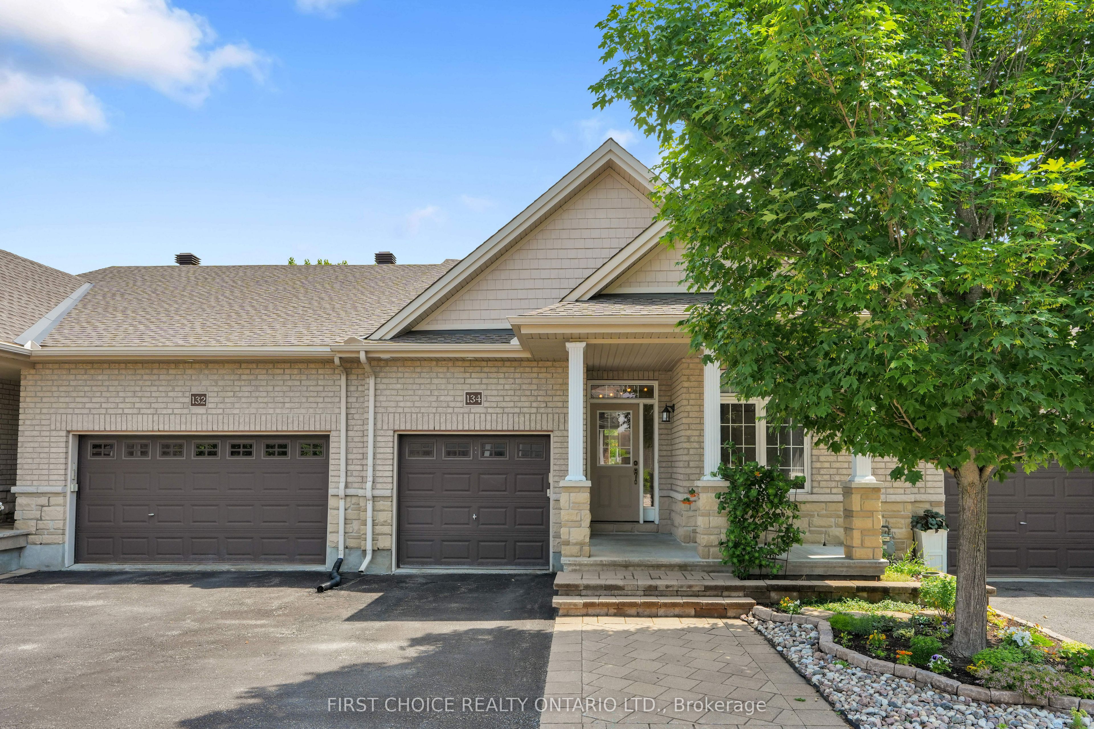 134 Maple Key Private, Blossom Park - Airport and Area, ON K1T 0E2