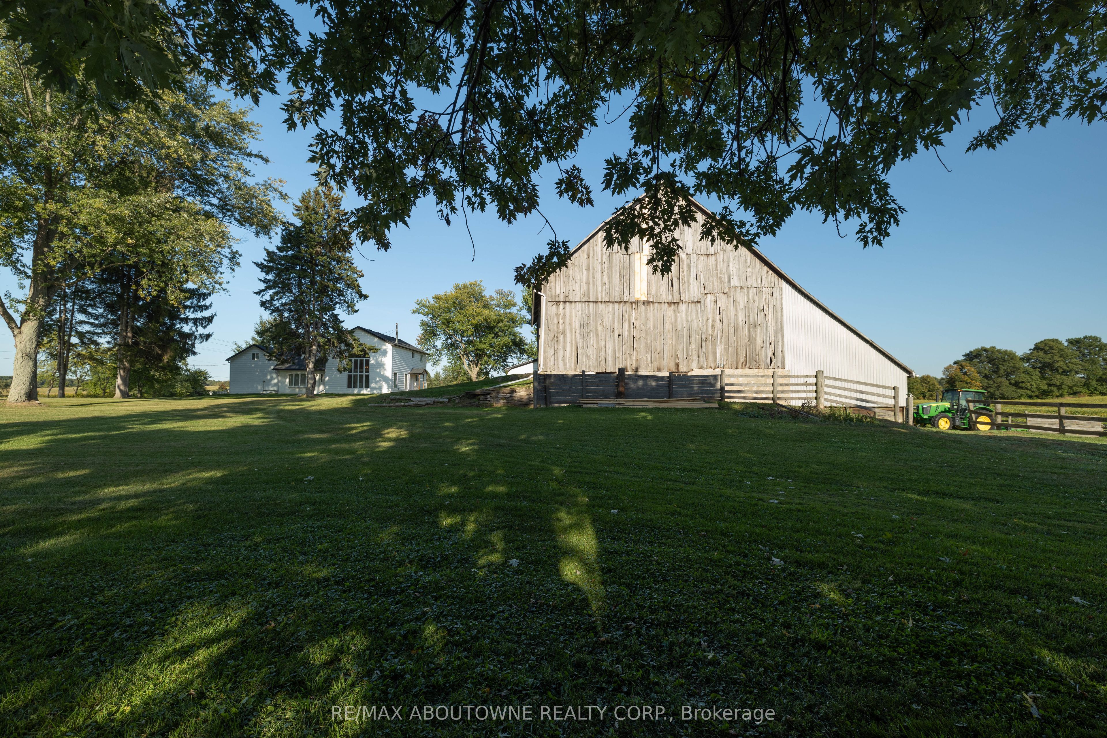 3276 Governors Road, Hamilton, ON L0R 1T0