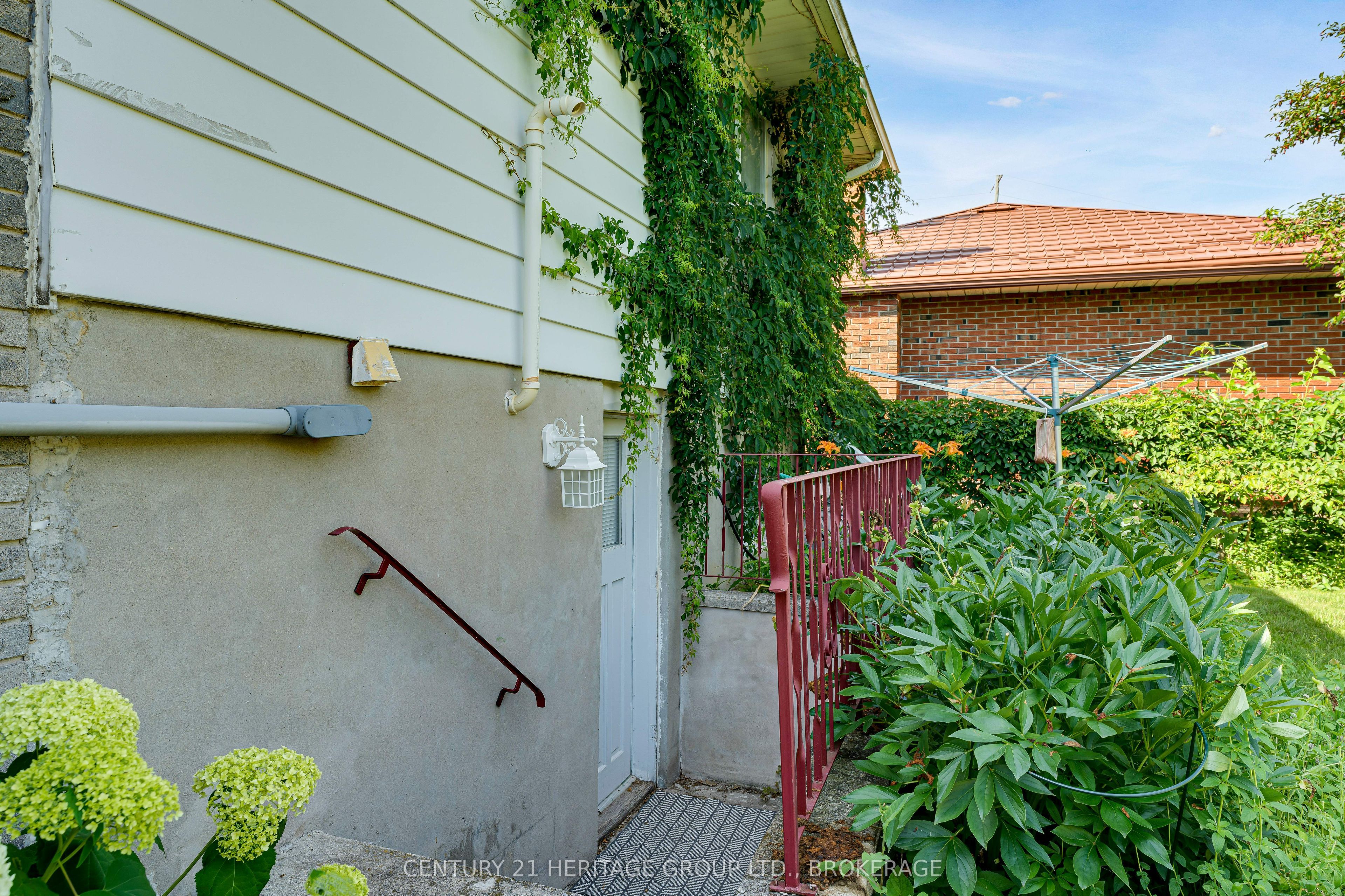 714 Milford Drive, Kingston, ON K7M 6S5