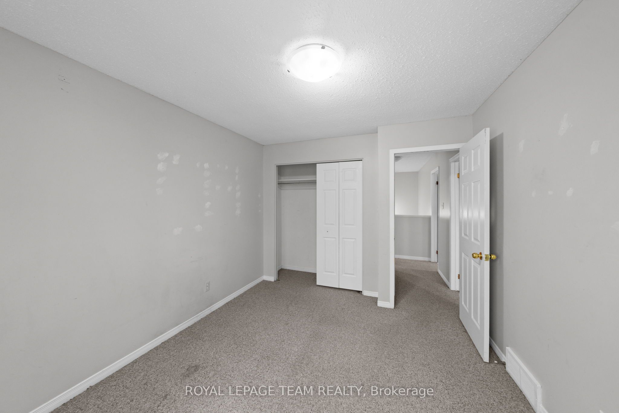 1991 Banff Avenue, Hunt Club - South Keys and Area, ON K1V 7X6