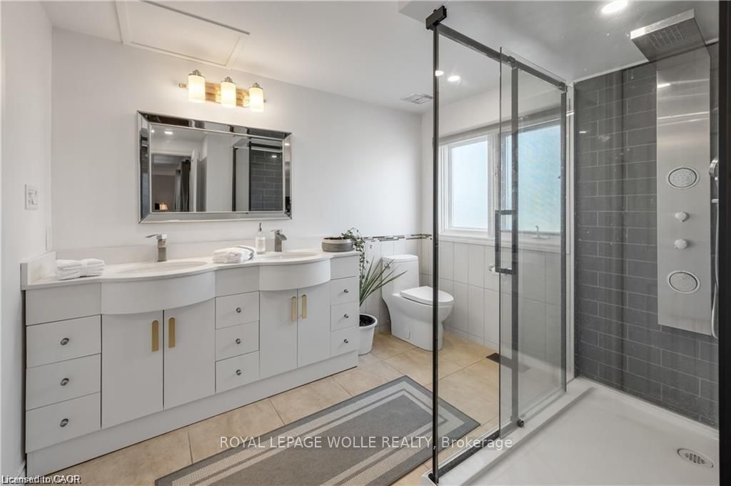 355 Edgehill Drive, Kitchener, ON N2P 2C8