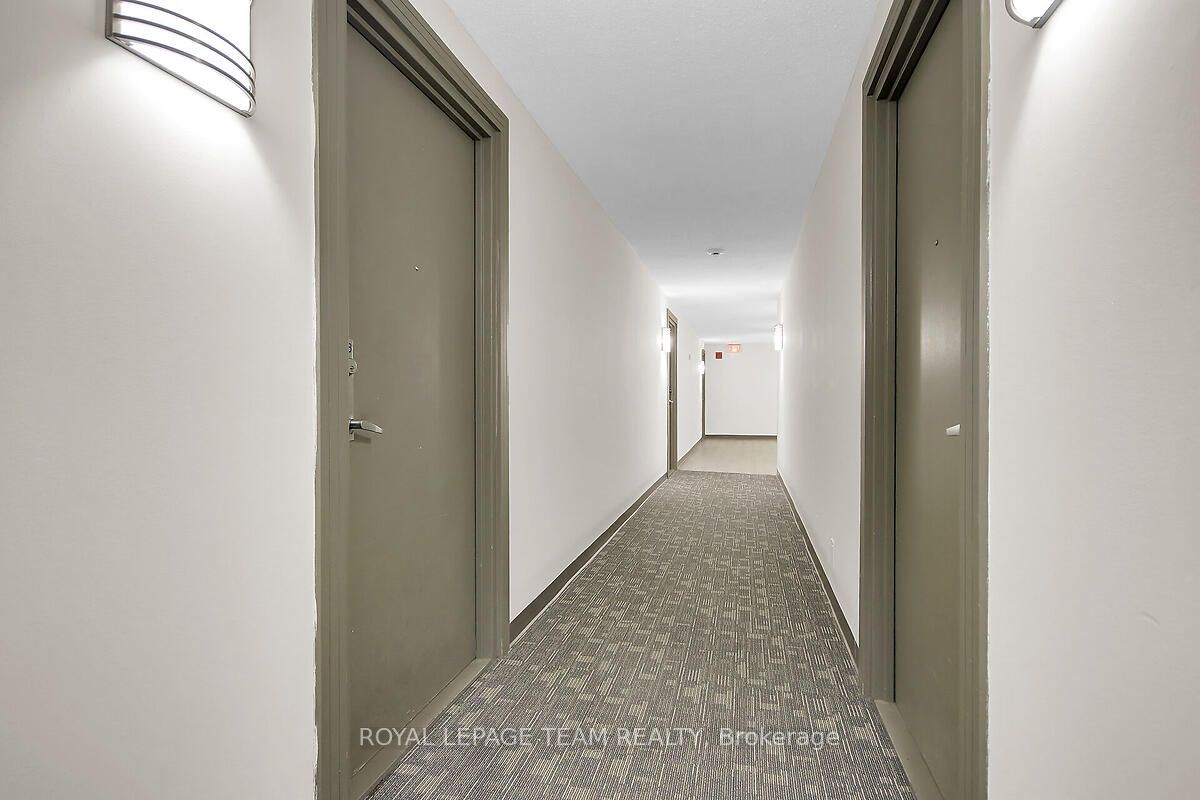 35 Holland Avenue 608, Tunneys Pasture and Ottawa West, ON K1Y 4S2