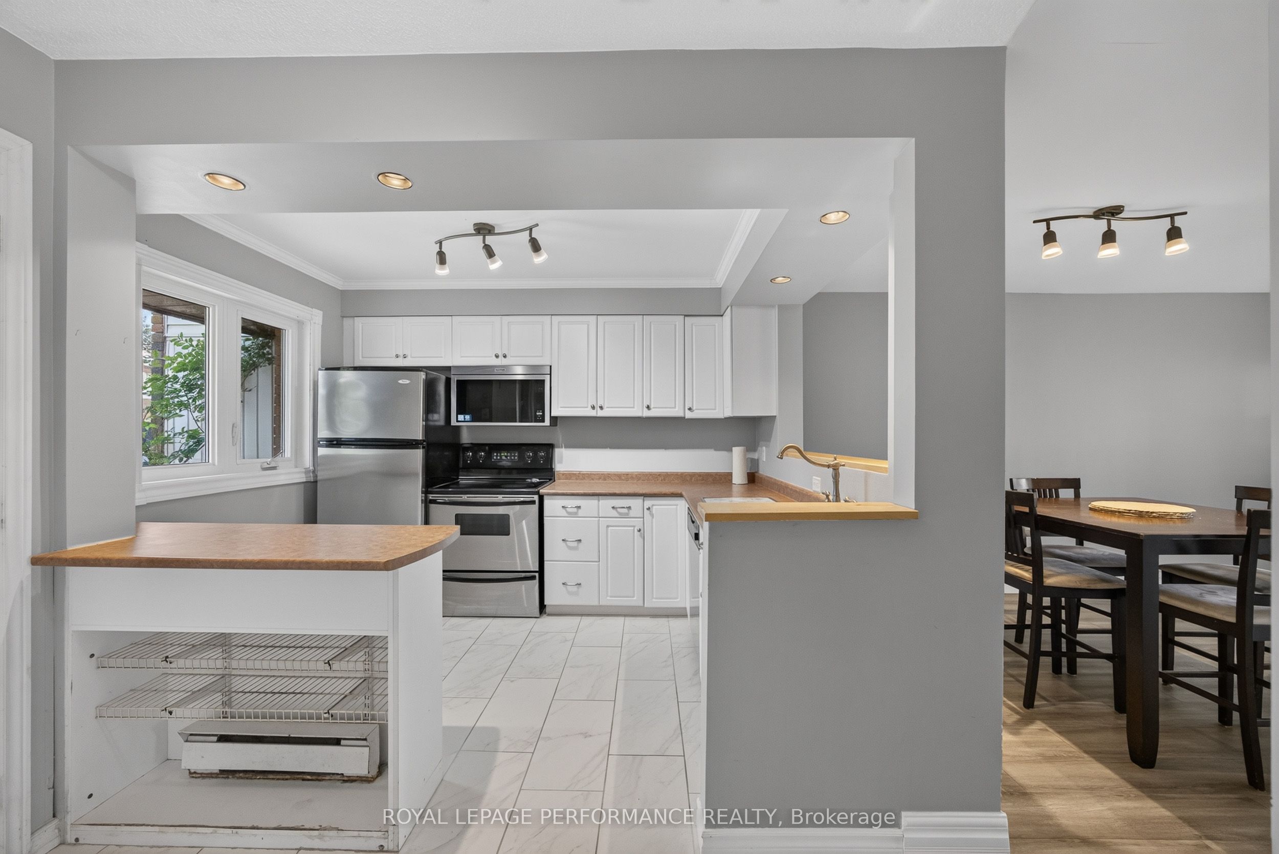 1304 Alness Court 16, Cyrville - Carson Grove - Pineview, ON K1B 5H2
